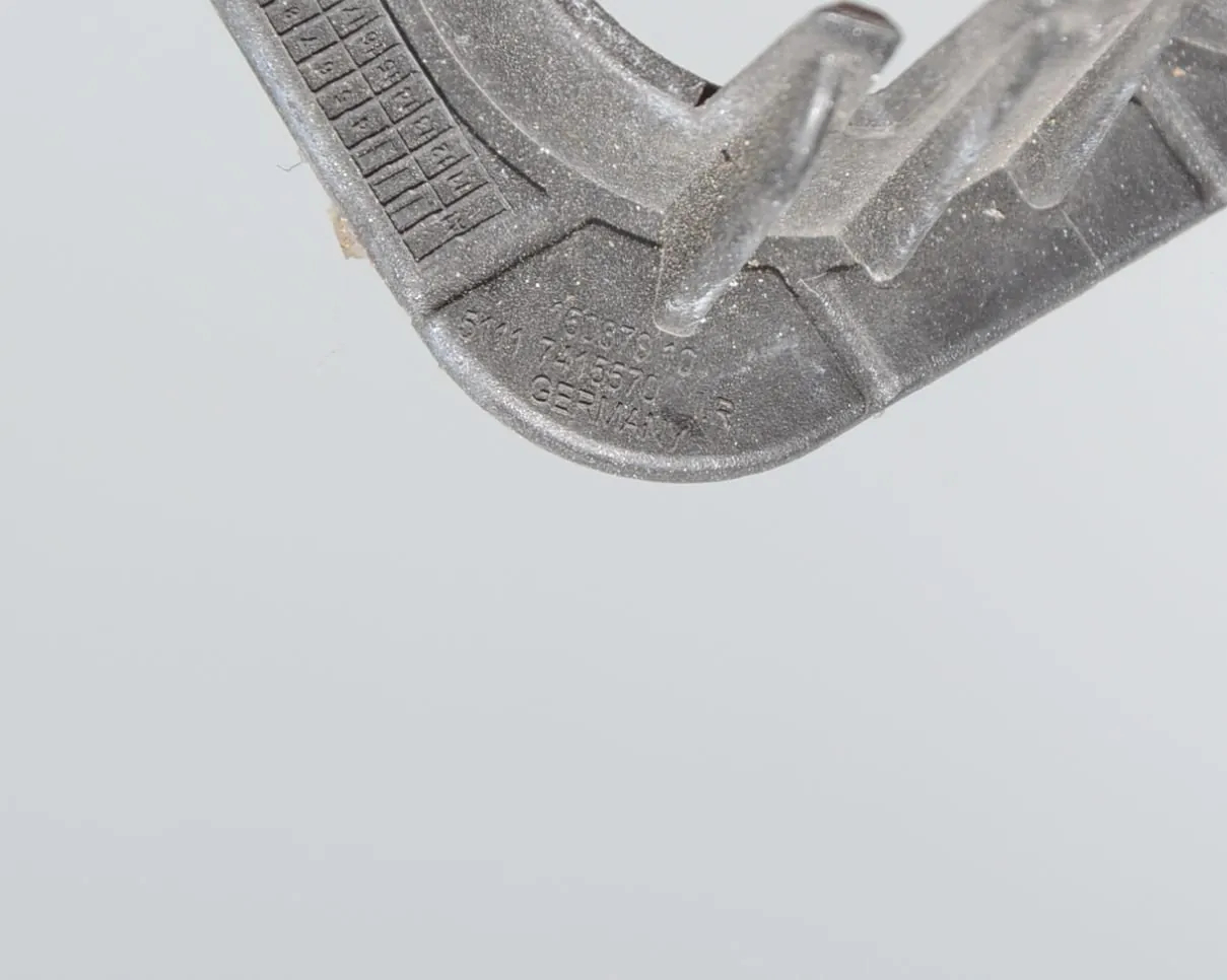 Parking Sensor Holder – OEM 7415570 · BMW 6 Gran Turismo (G32) (2017 - -) 640 i 2018 – 5