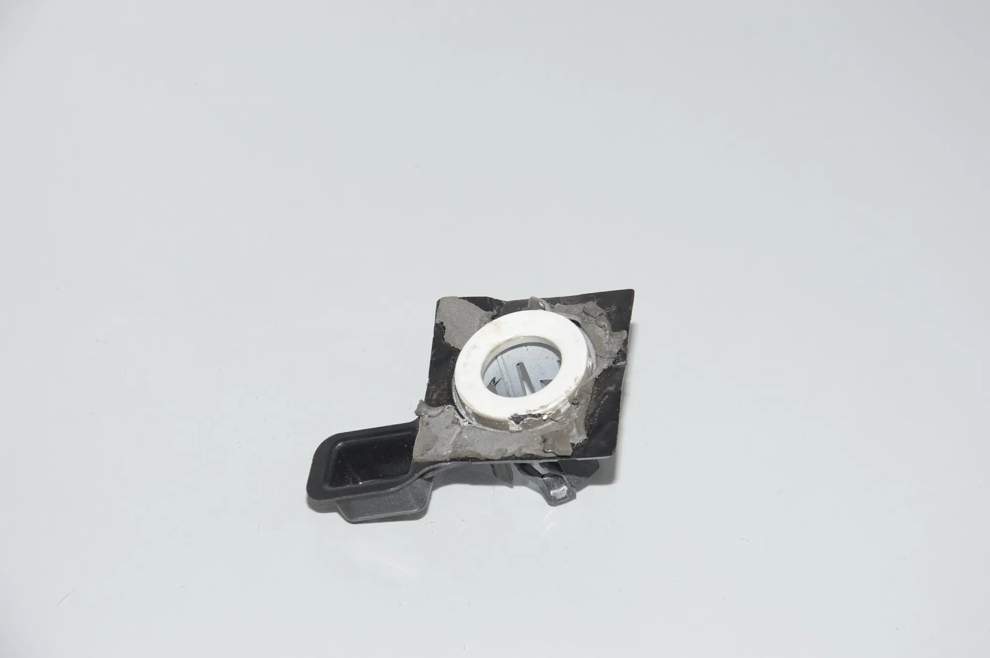 Parking Sensor Holder – OEM 51127488983 · BMW 6 Gran Turismo (G32) (2017 - -) 640 i 2018 – 2