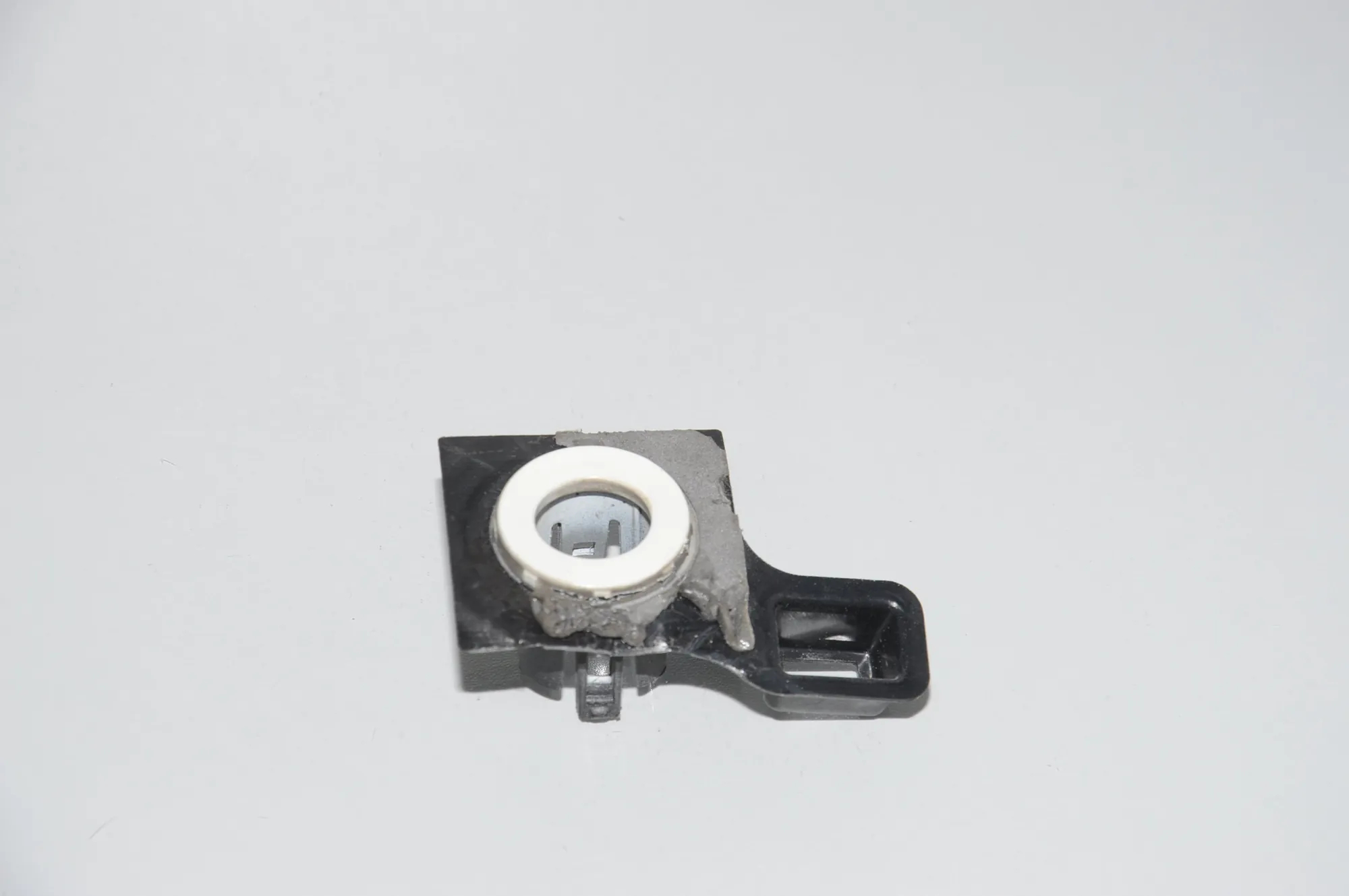 Parking Sensor Holder – OEM 51127488983 · BMW 6 Gran Turismo (G32) (2017 - -) 640 i 2018 – 3