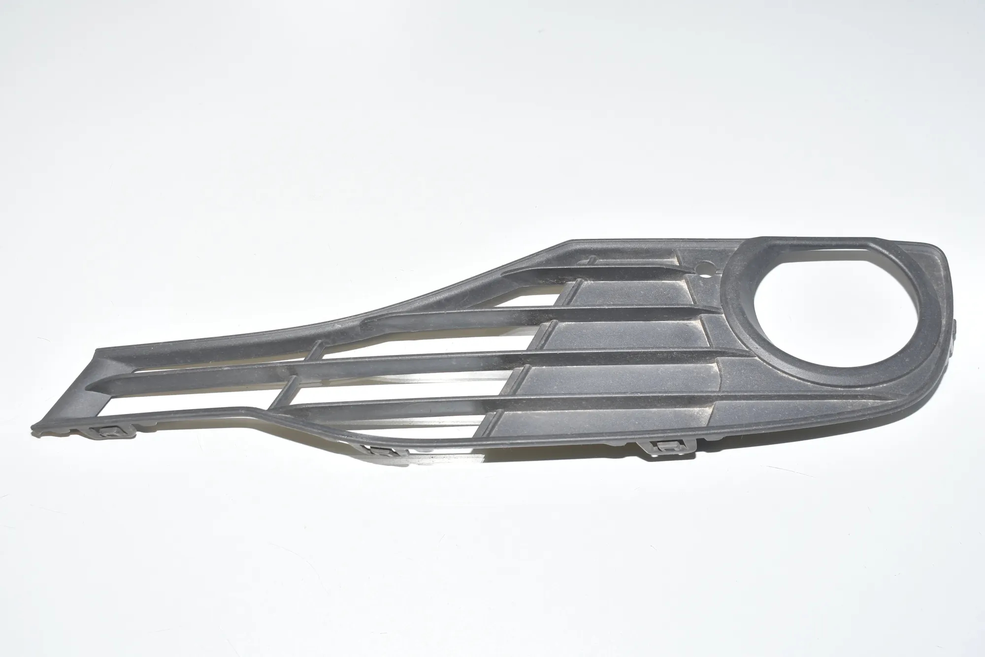 Front Left Grill – OEM 51117255369 · BMW 3 (F30, F80) BMW 3 (F30, F80) 320 d 2012