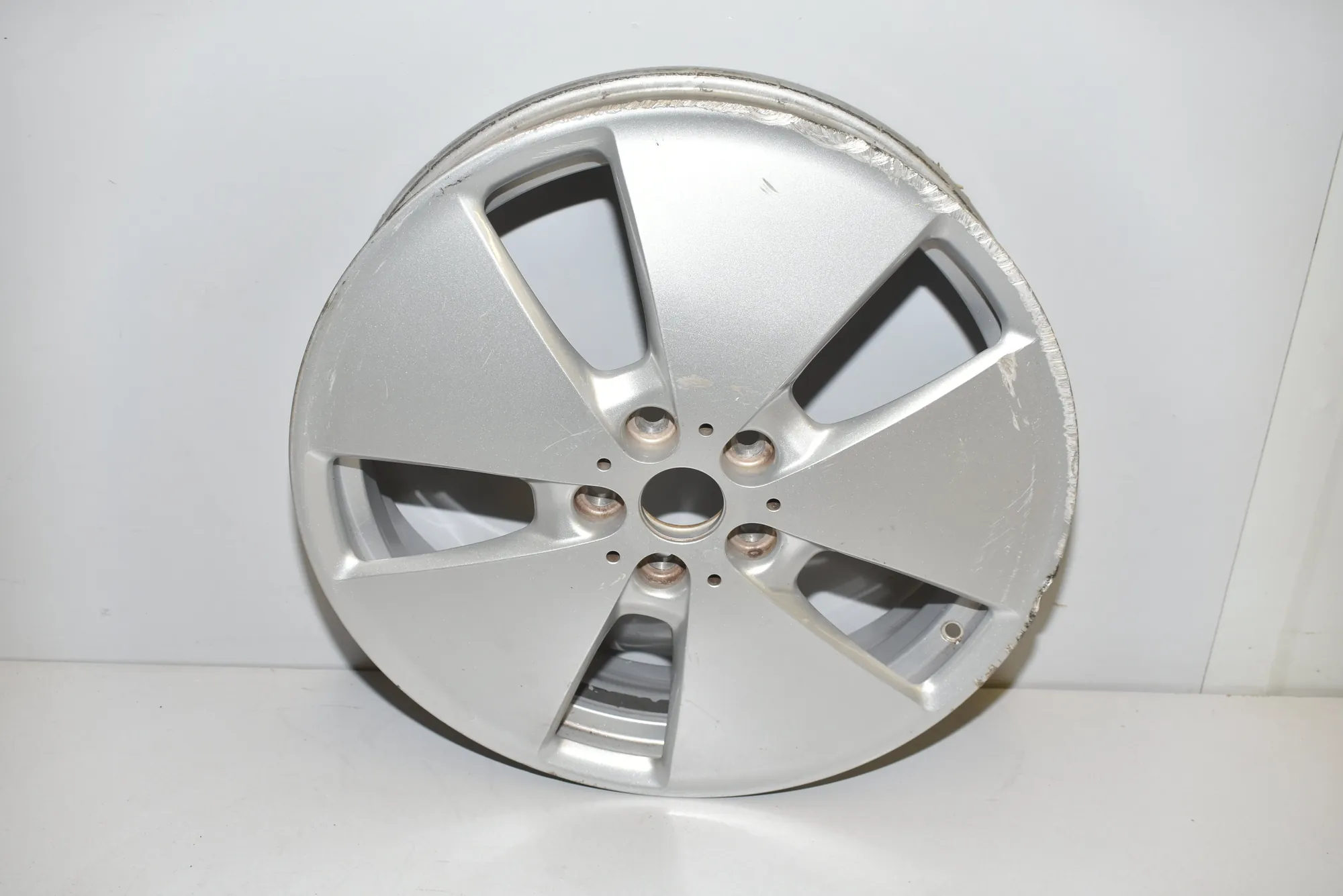 Alloy Wheel – OEM 6852053 · BMW i3 (I01) BMW i3 (I01) Electric 2016
