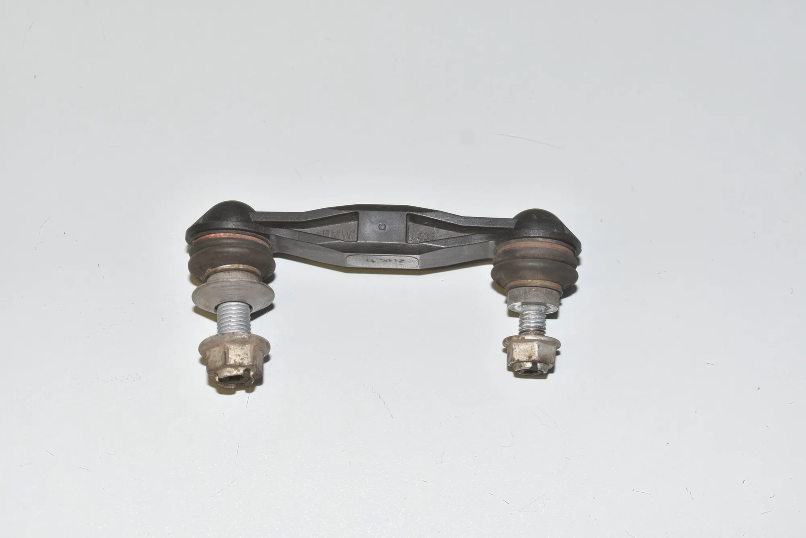 Rear Left Stabilizer Link – OEM 33556777635 · BMW 5 (F10) 525 d 2010