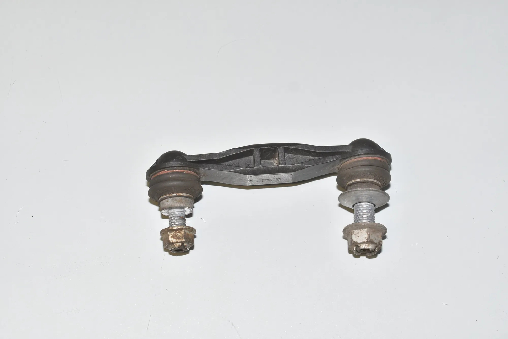 Rear Right Stabilizer Link – OEM 33556777635 · BMW 5 (F10) 525 d 2010