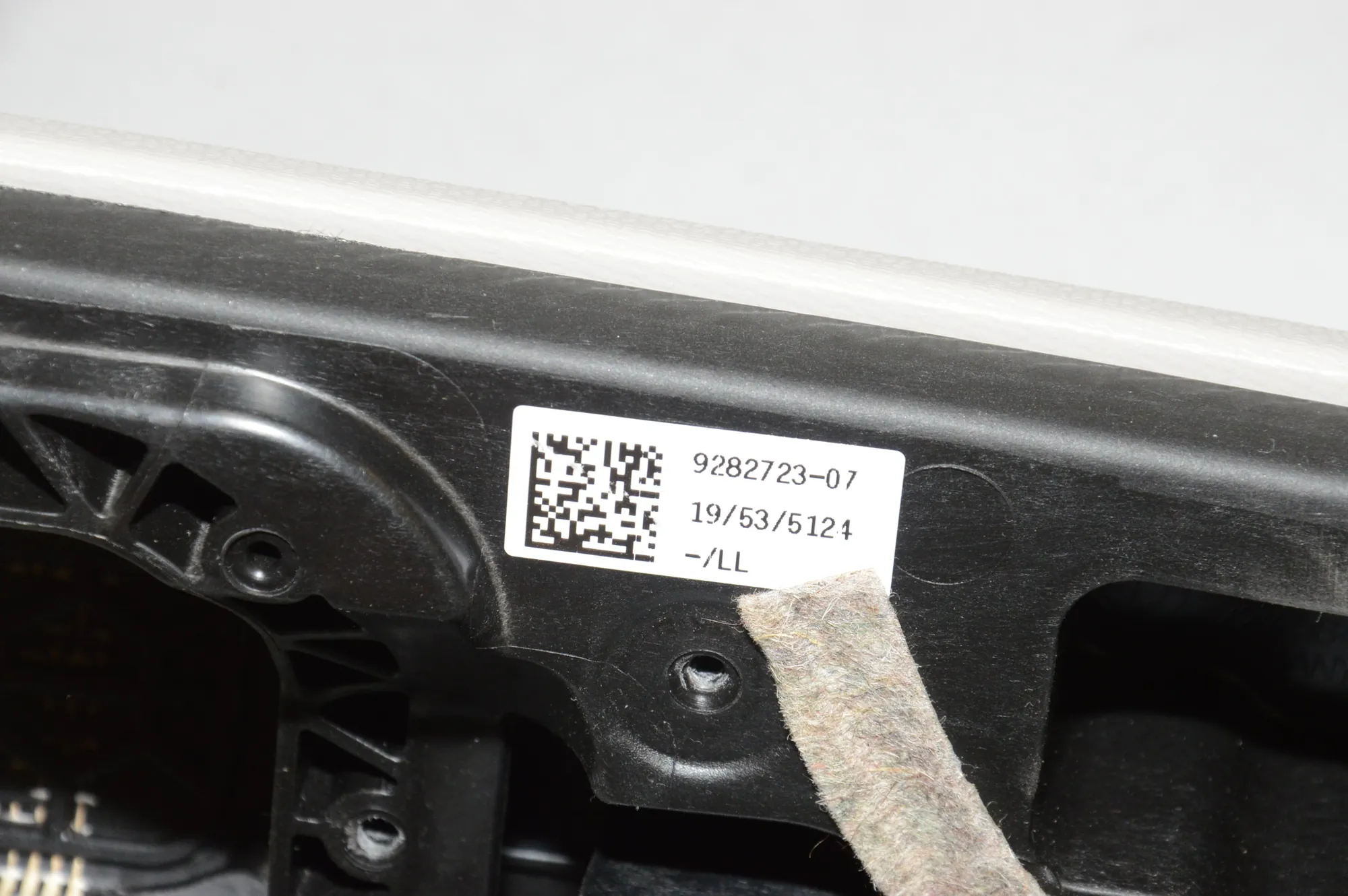 Dashboard Trim – OEM 9282768 · BMW i3 (I01) BMW i3 (I01) Electric 2019 – 6