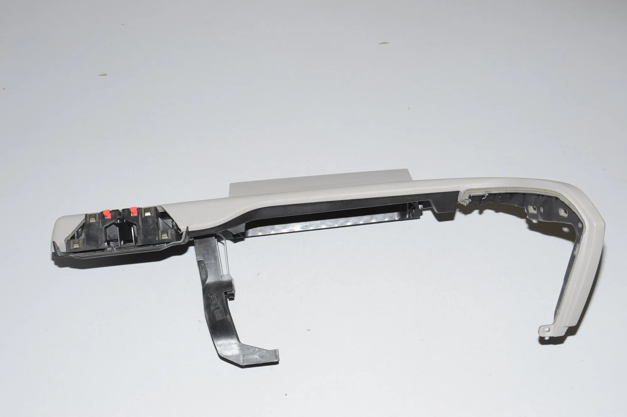 Dashboard Trim – OEM 9282768 · BMW i3 (I01) BMW i3 (I01) Electric 2019 – 2