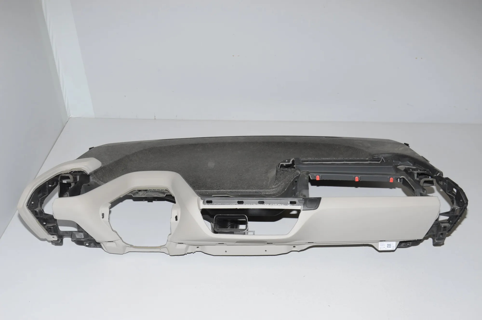 Dashboard – OEM 7D64615 · BMW i3 (I01) BMW i3 (I01) Electric 2019