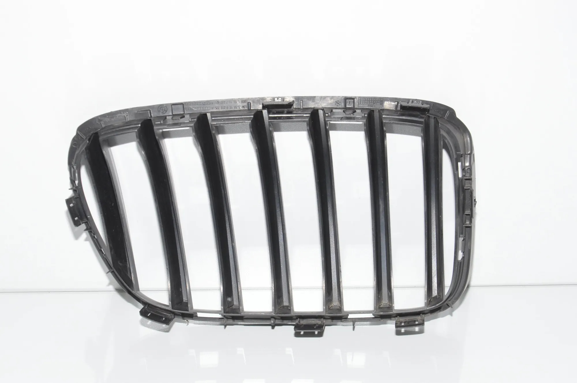 Front Left Grill – OEM 7210725 · BMW X3 (F25) xDrive 20 d 2012 – 4
