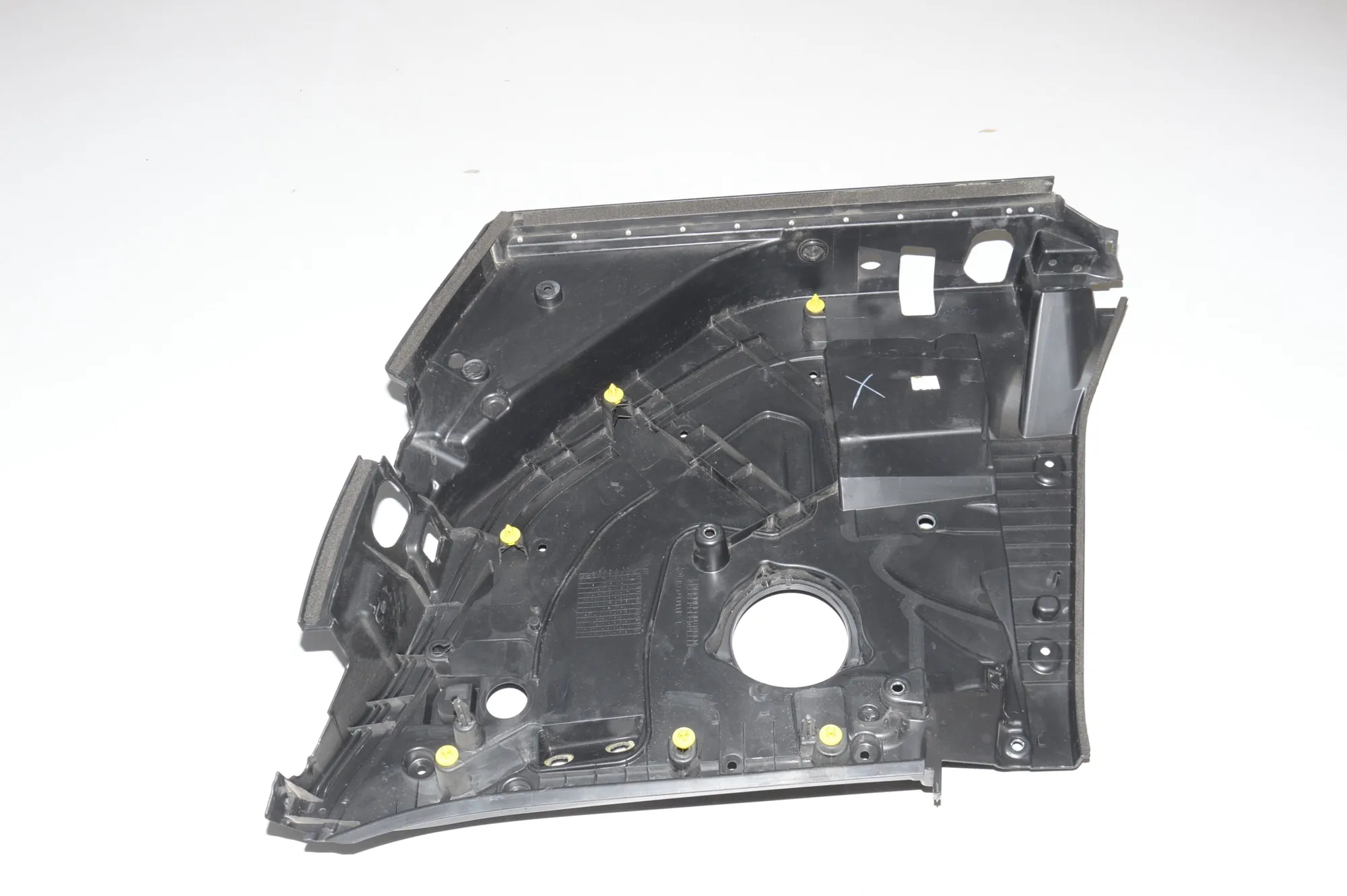 Rear Left Door Panel – OEM 7323769 · BMW i3 (I01) BMW i3 (I01) Hybrid 2014 – 2