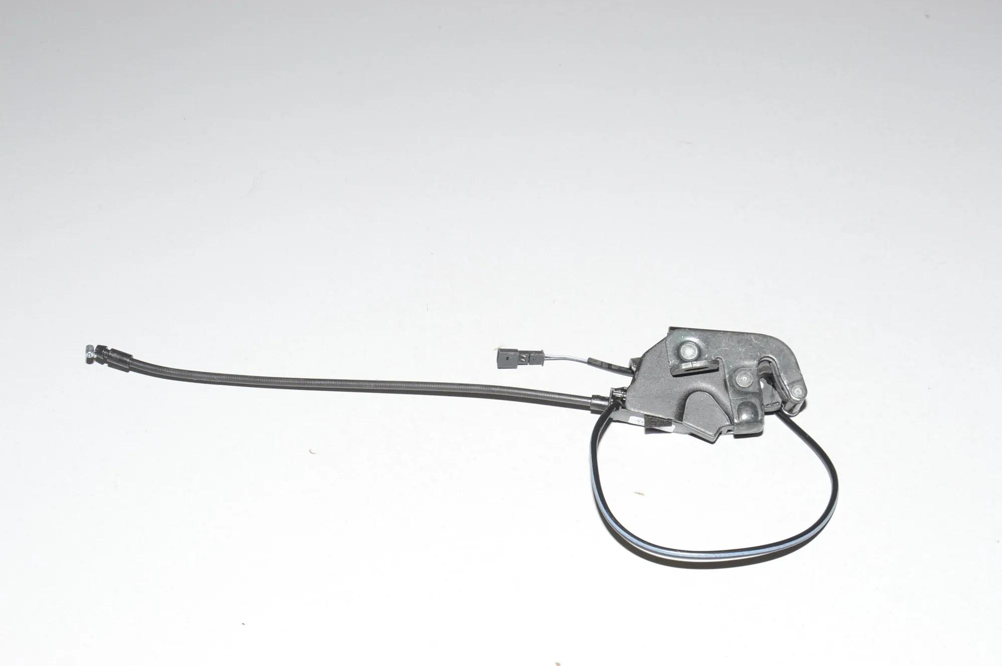 Rear Left Door Lock – OEM 7291033 · BMW i3 (I01) BMW i3 (I01) Hybrid 2014 – 3