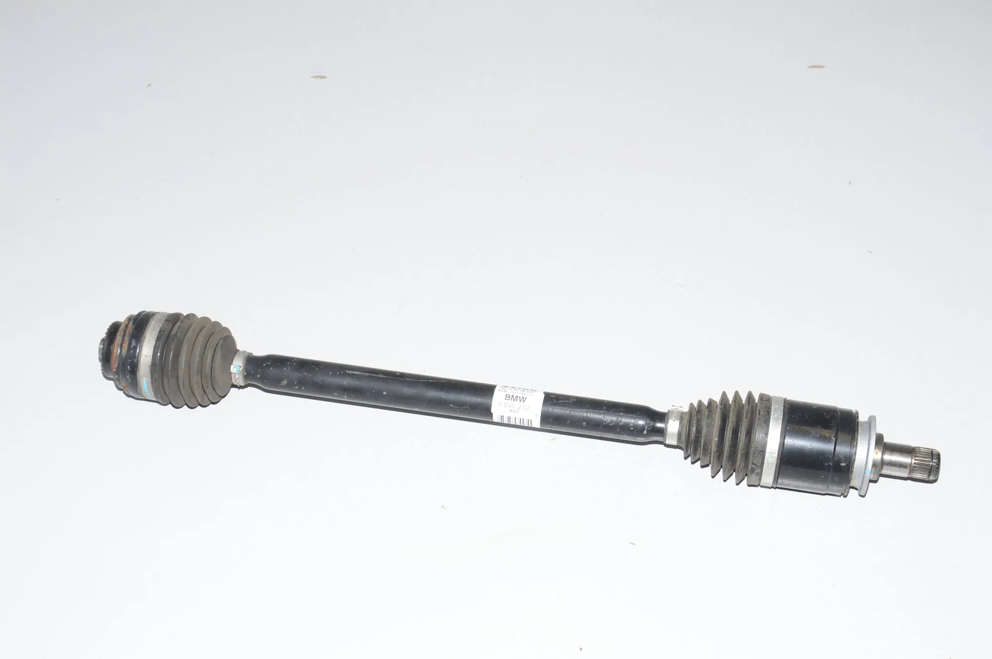 Rear Right Driveshaft – OEM 7641212 · BMW i3 (I01) Hybrid 2014