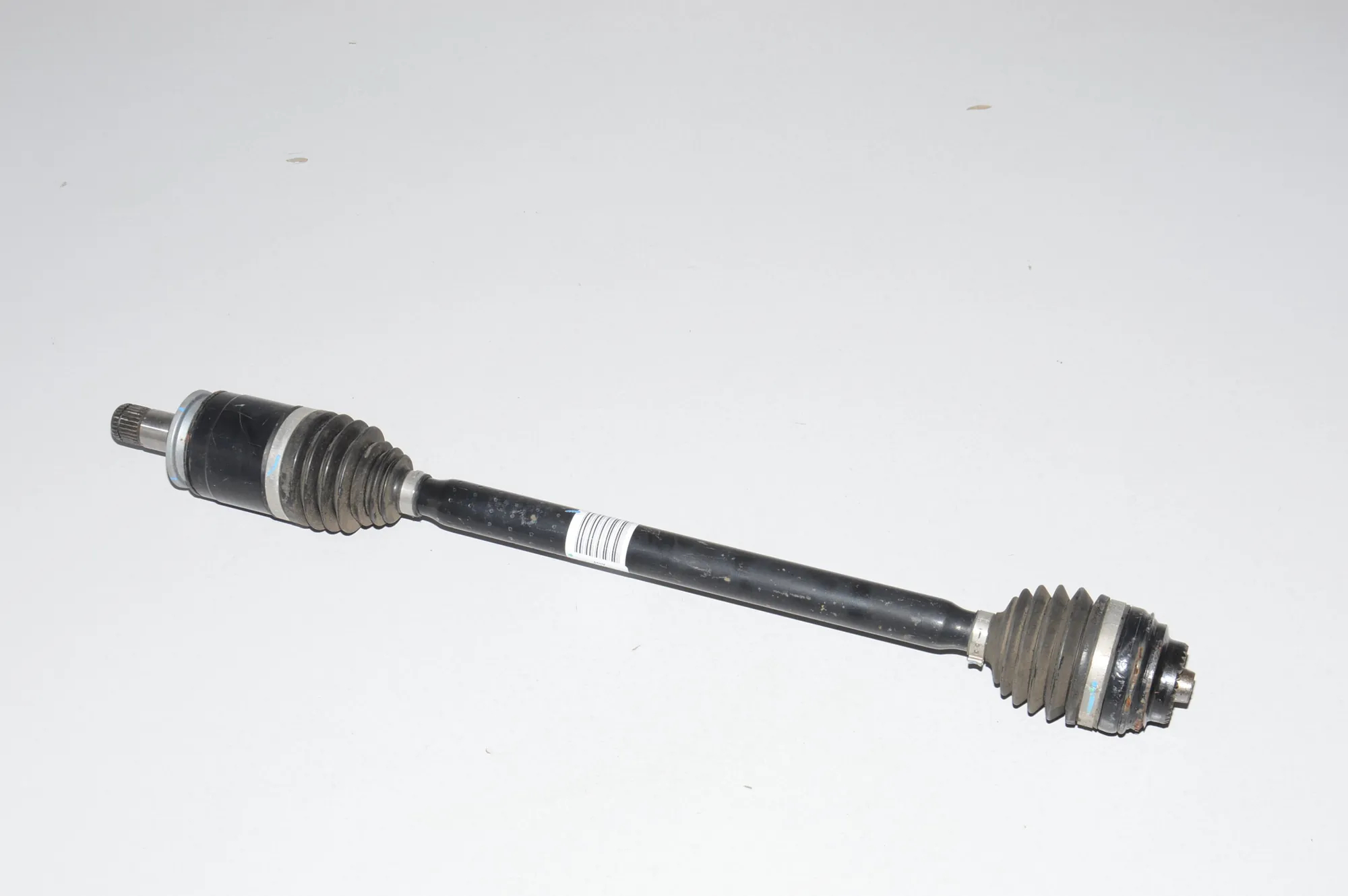 Rear Right Driveshaft – OEM 7641212 · BMW i3 (I01) Hybrid 2014 – 3