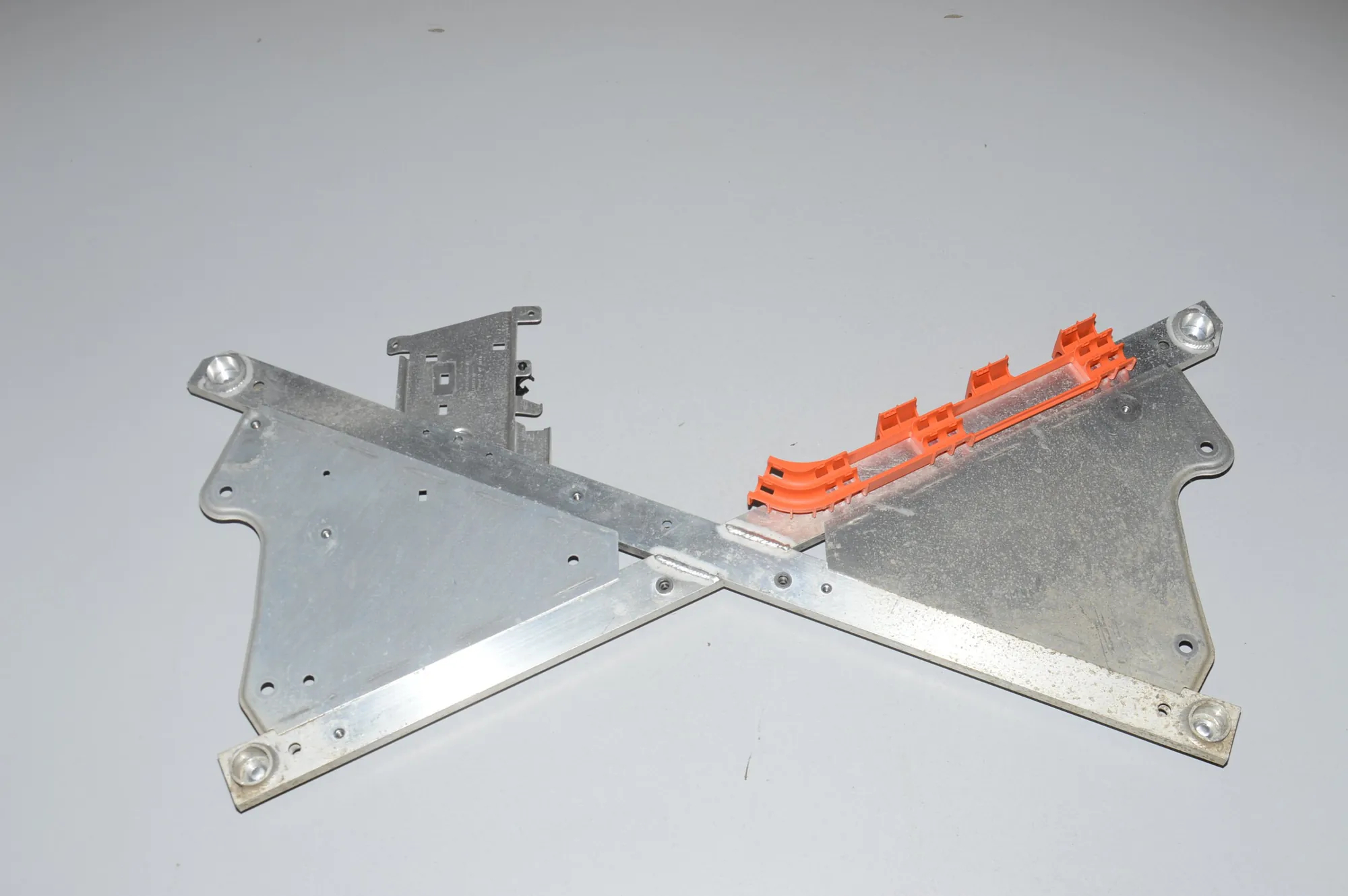 Other Body Parts – OEM 6852678 · BMW i3 (I01) Hybrid 2014