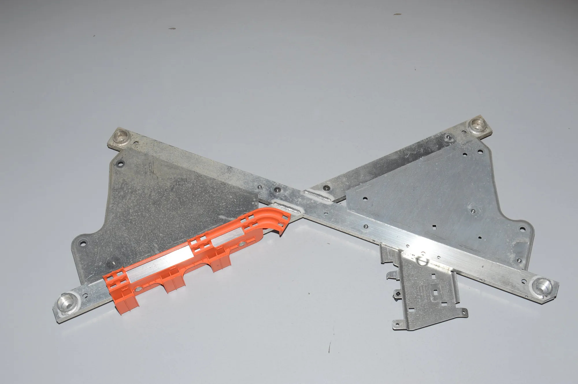 Other Body Parts – OEM 6852678 · BMW i3 (I01) Hybrid 2014 – 2