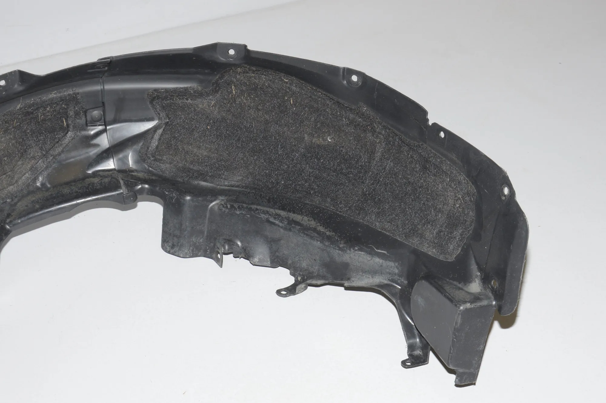 Rear Right Arch Liner – OEM 7294640 · BMW i3 (I01) Hybrid 2014 – 4