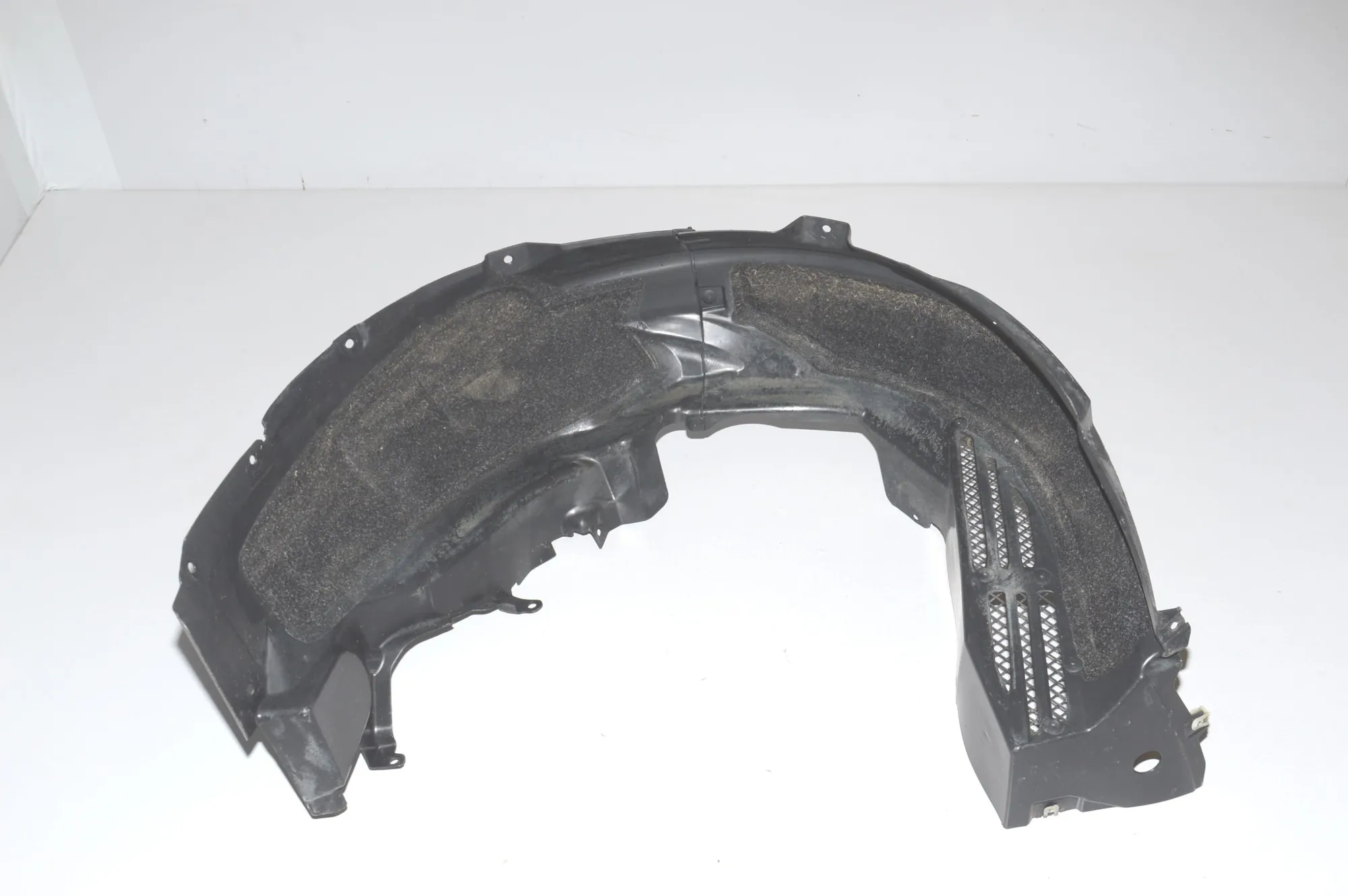Rear Left Arch Liner – OEM 7294639 · BMW i3 (I01) Hybrid 2014