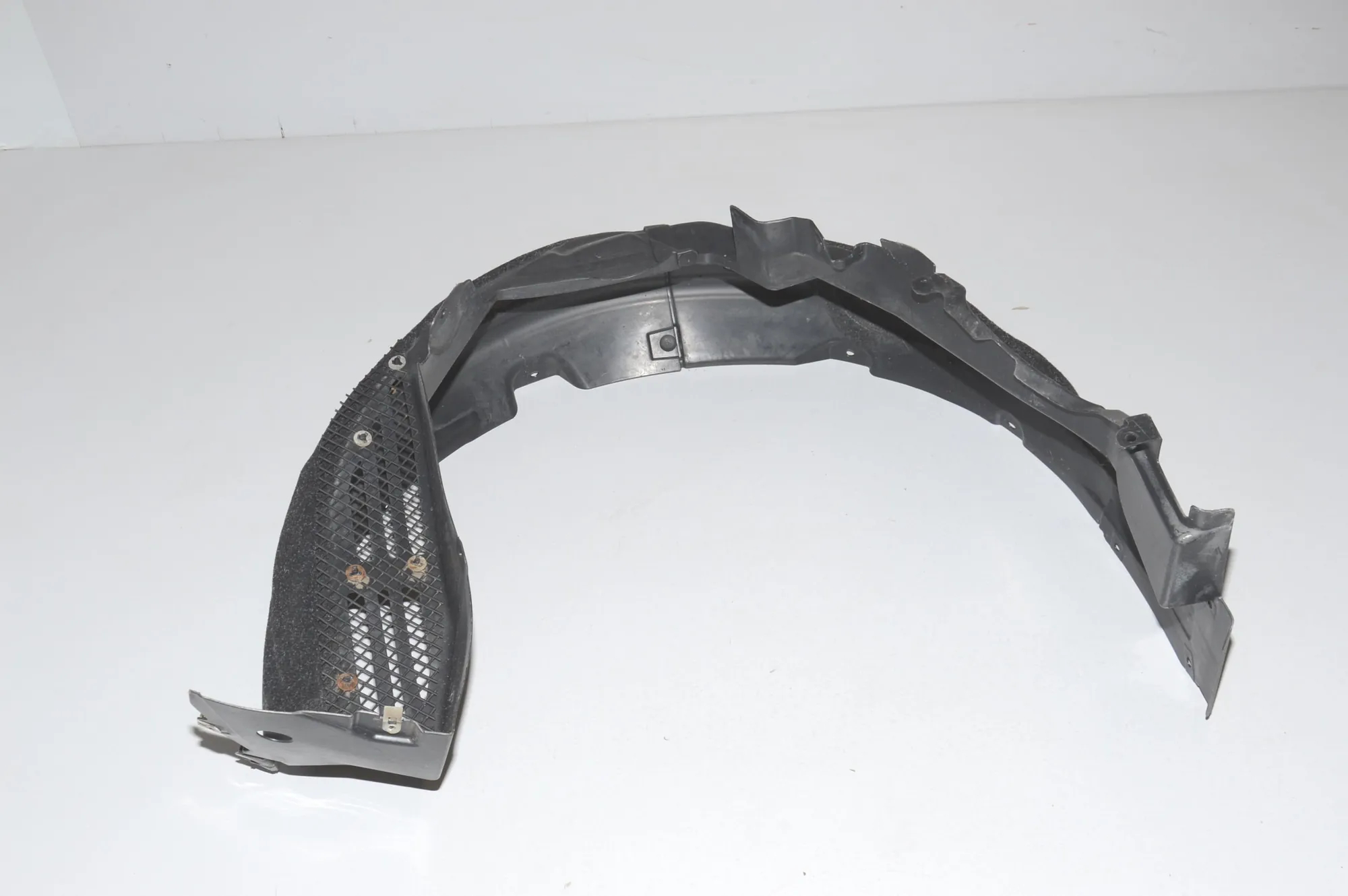 Rear Left Arch Liner – OEM 7294639 · BMW i3 (I01) Hybrid 2014 – 4