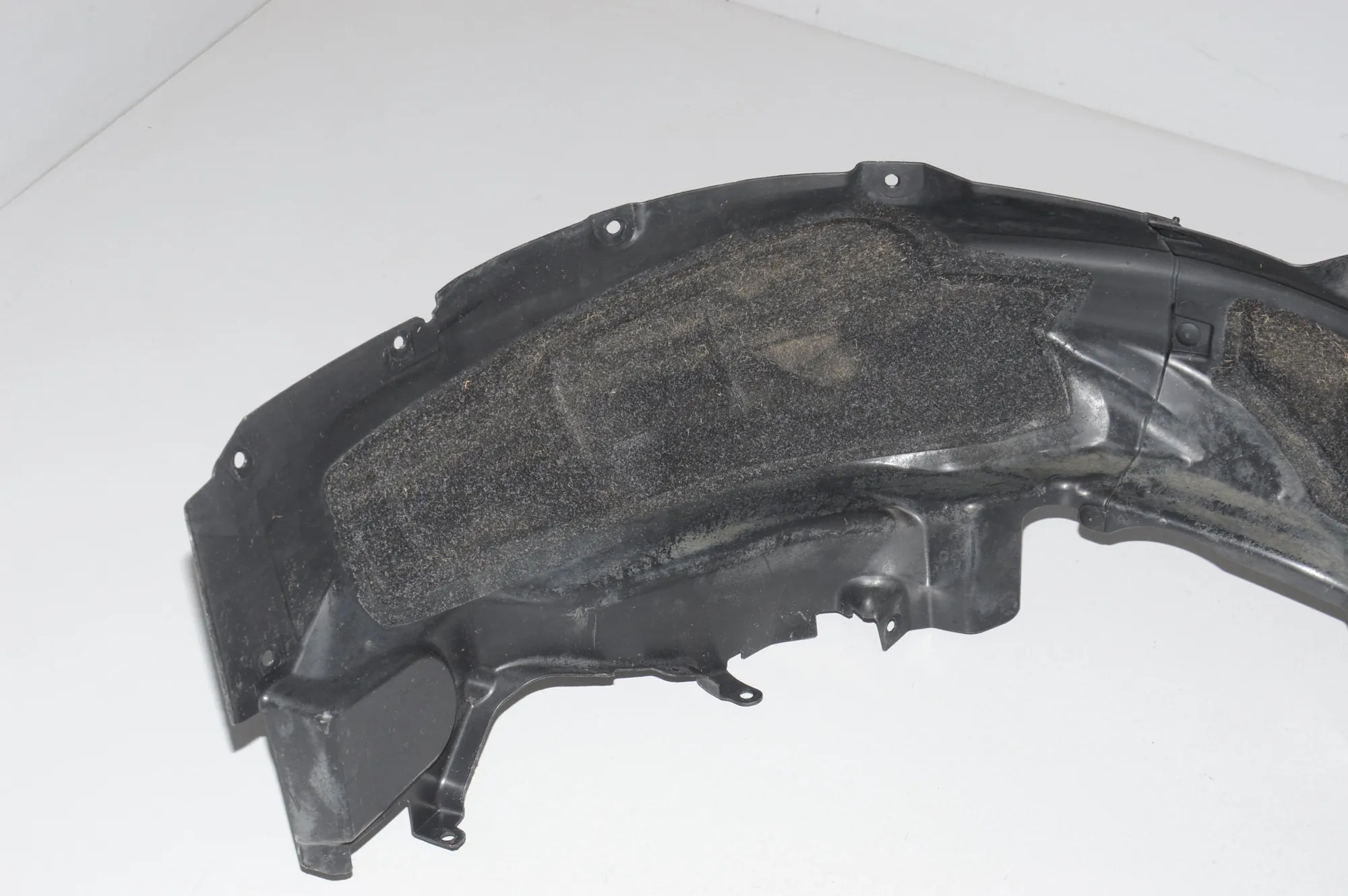 Rear Left Arch Liner – OEM 7294639 · BMW i3 (I01) Hybrid 2014 – 2