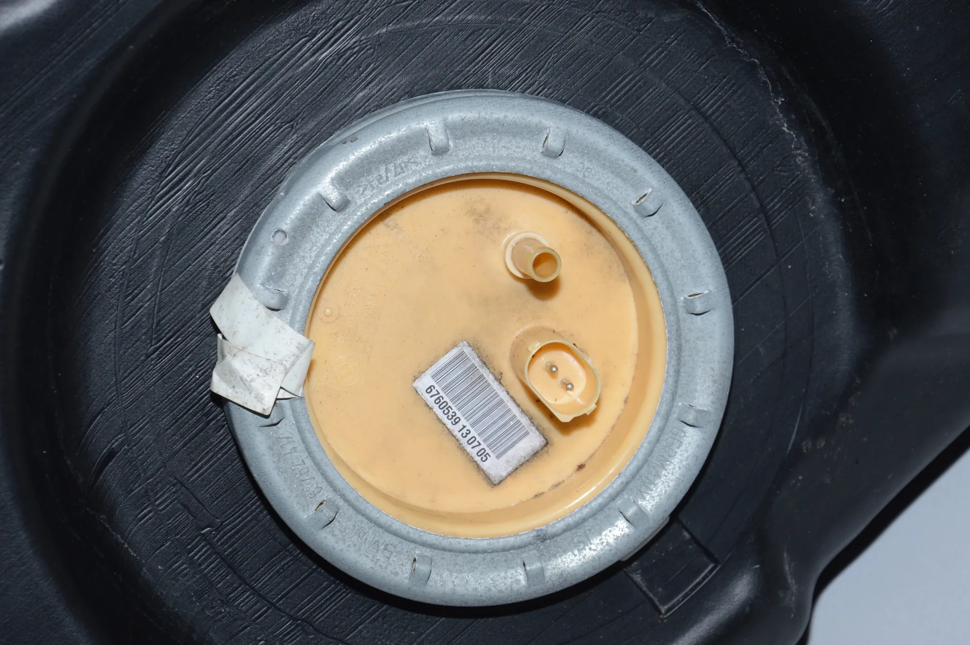 Fuel Tank – OEM 5032115D · BMW 7 (E65, E66, E67) 730 Ld 2005 – 4