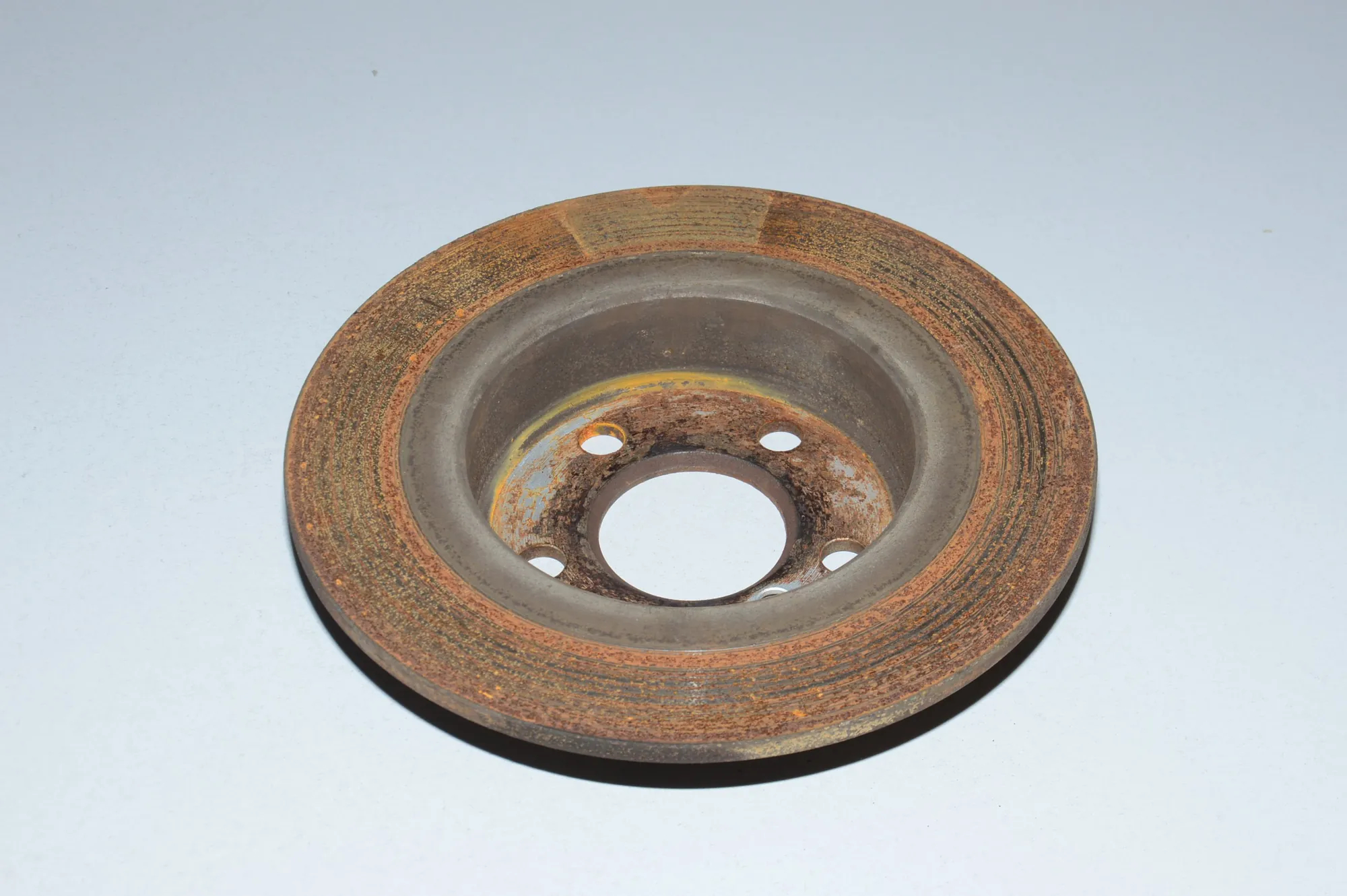 Rear Right Brake Disc – OEM 6864141 · BMW i3 (I01) Hybrid 2014 – 4