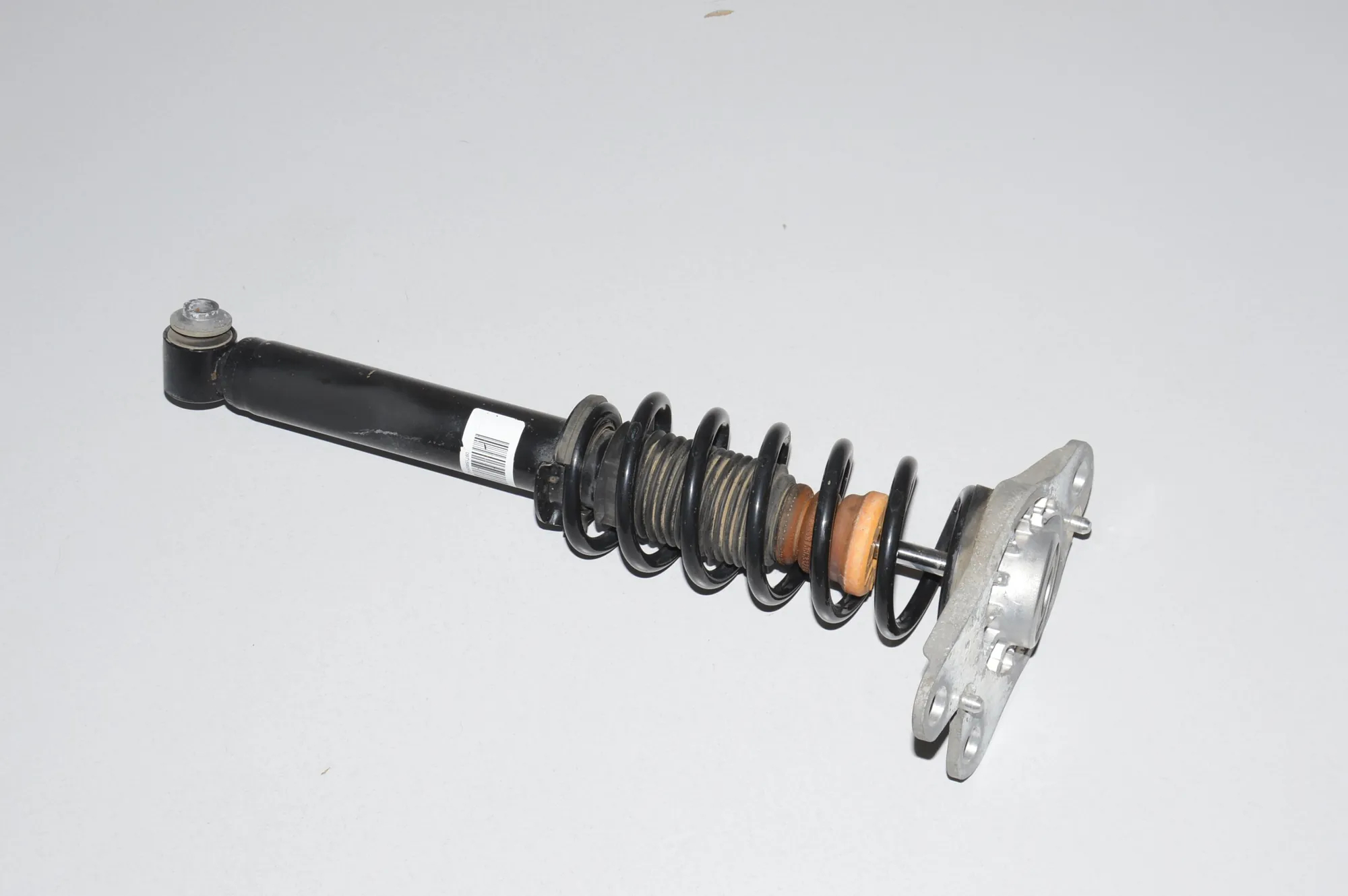 Rear Left Shock Absorber – OEM 6852232 · BMW i3 (I01) Hybrid 2014 – 4