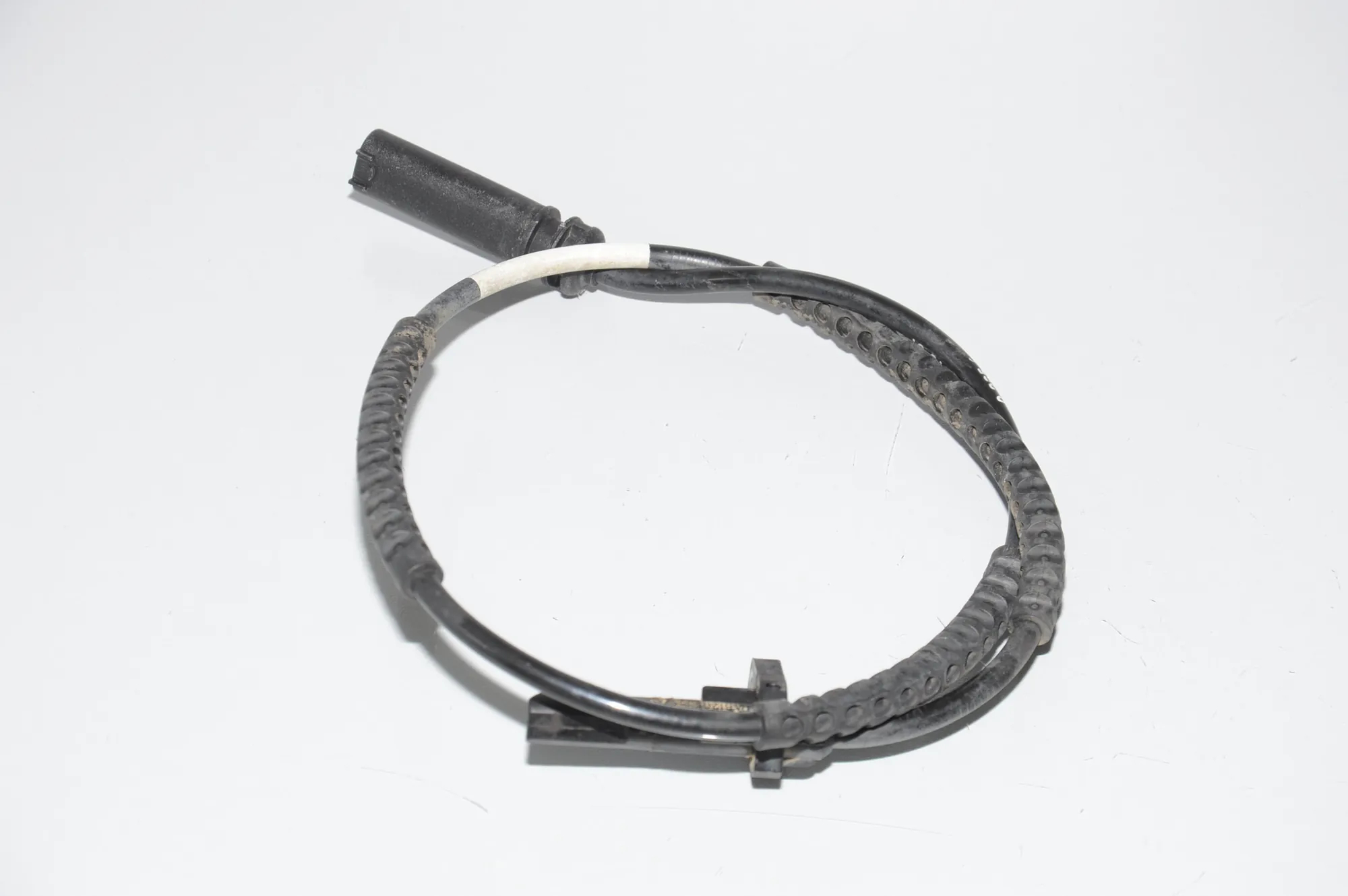 Rear Left ABS Sensor – OEM 0265008842 · BMW i3 (I01) Hybrid 2014