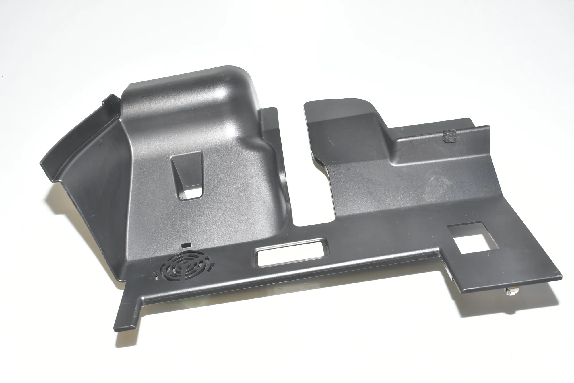 Dashboard Lower Trim – OEM 51459283030 · BMW i3 (I01) Hybrid 2014