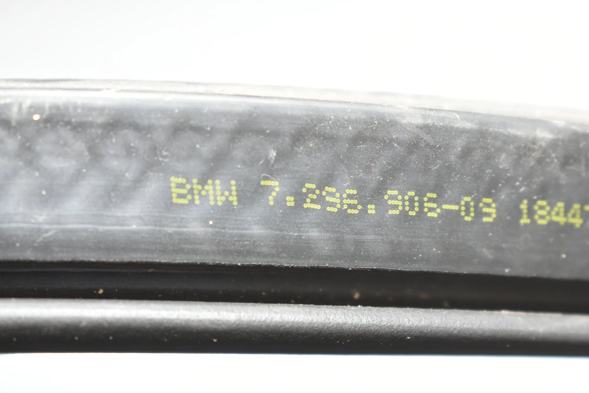 Tailgate Rubber Seal – OEM 7296906 · BMW i3 (I01) Hybrid 2014 – 3