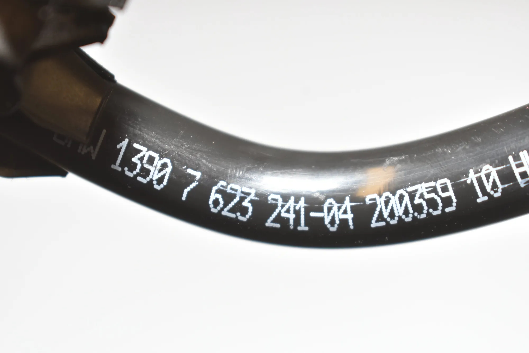 Vacuum Tube – OEM 13907623241 · BMW i3 (I01) Hybrid 2014 – 4