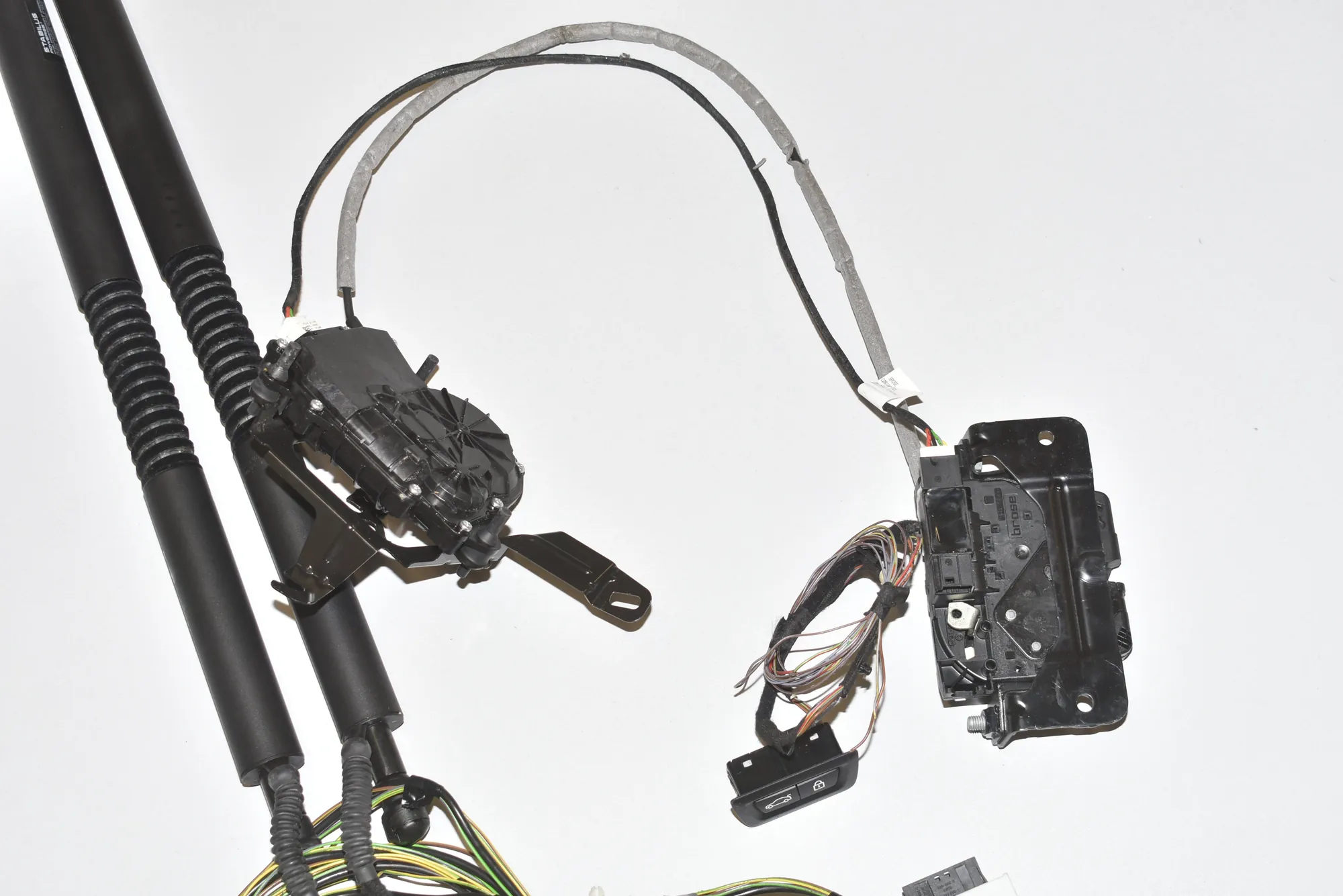 Electric Tailgate Opening Kit – OEM 9162645 · BMW 3 Gran Turismo (F34) 328 i 2013 – 4