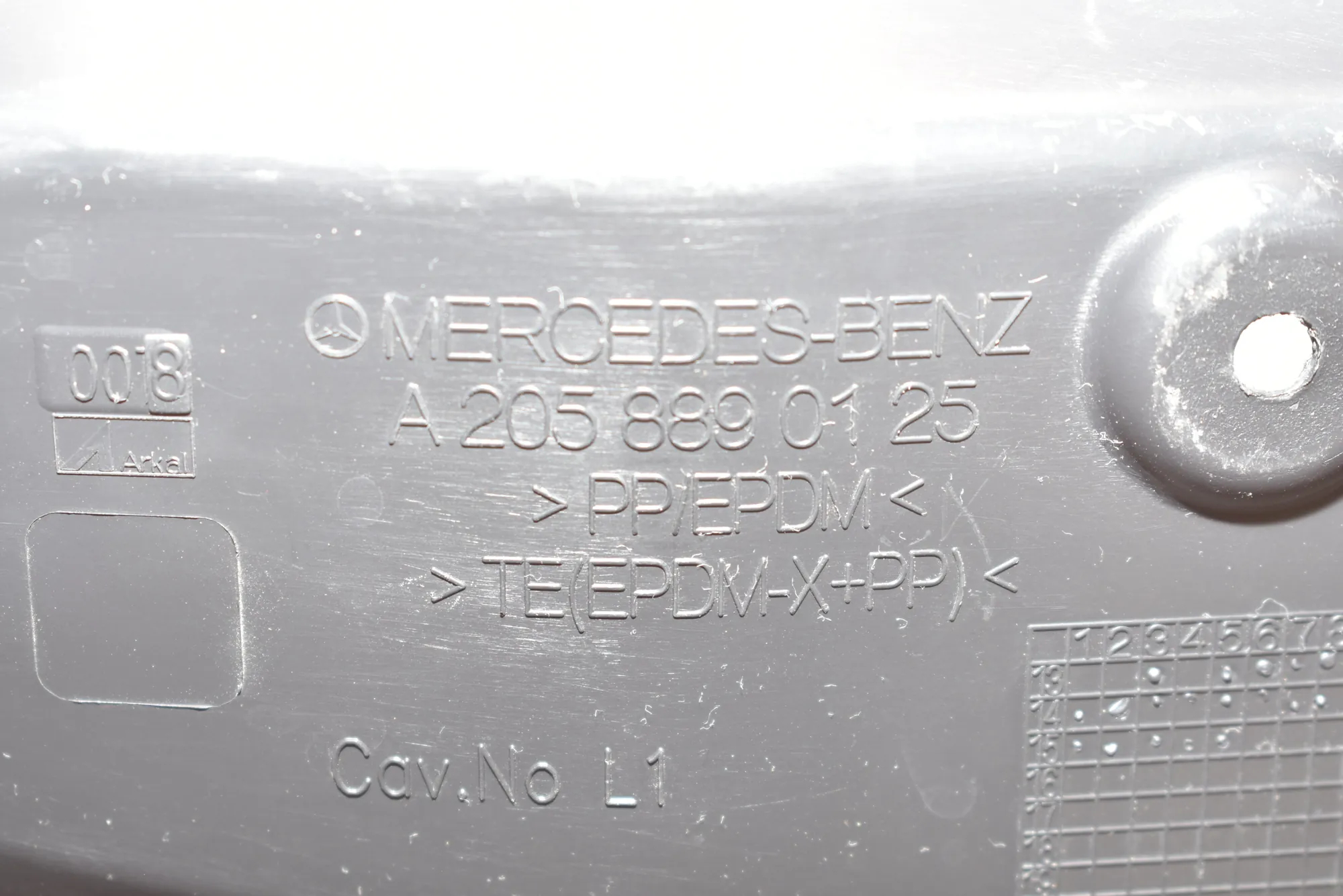 Other Body Parts – OEM A2058890125 · MERCEDES-BENZ C T-Model (S205) (2014 - -) C 220 BlueTEC / d (205.204) 2015 – 4
