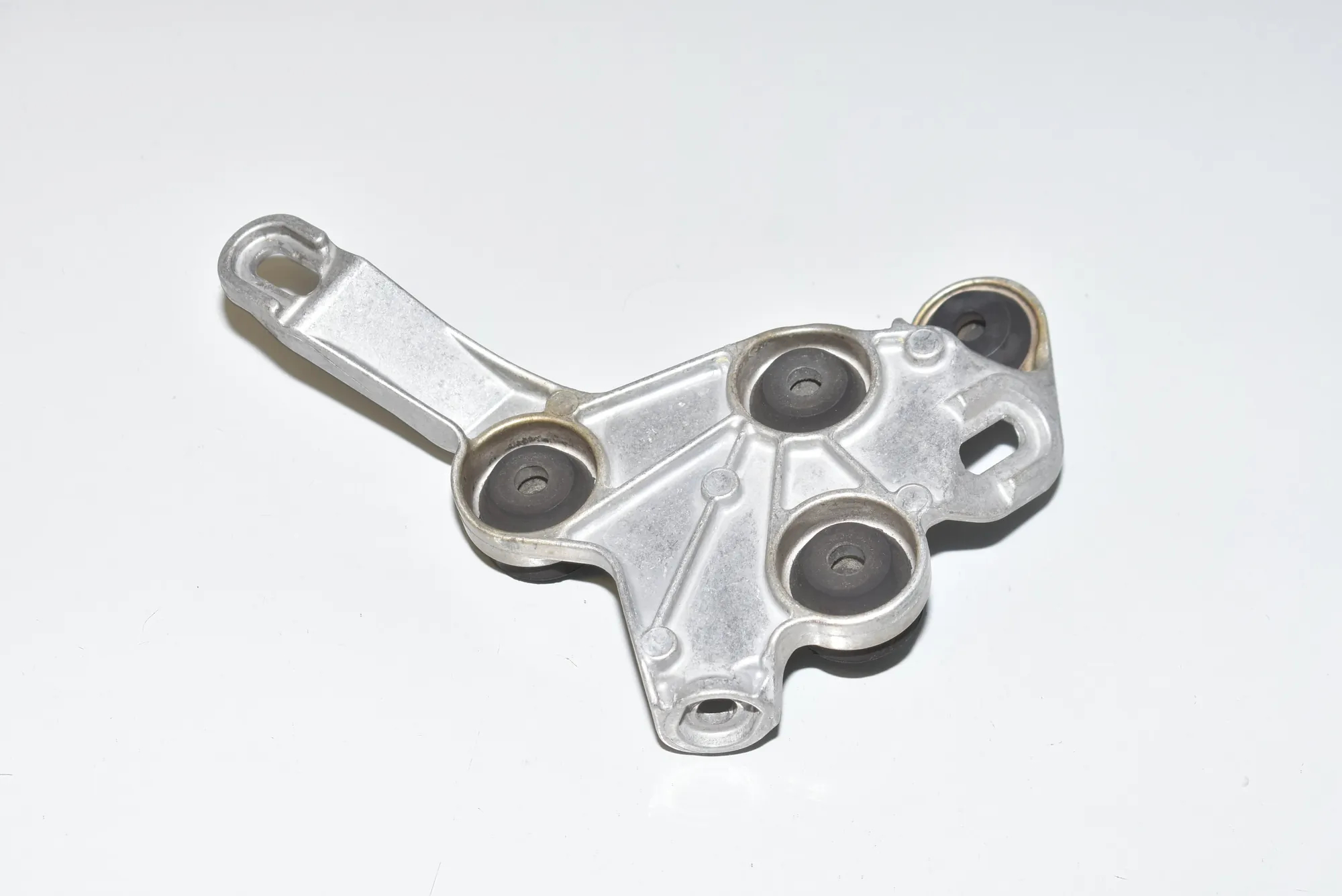 ABS Pump Holder – OEM A2054312140 · MERCEDES-BENZ C T-Model (S205) (2014 - -) C 220 BlueTEC / d (205.204) 2015 – 3