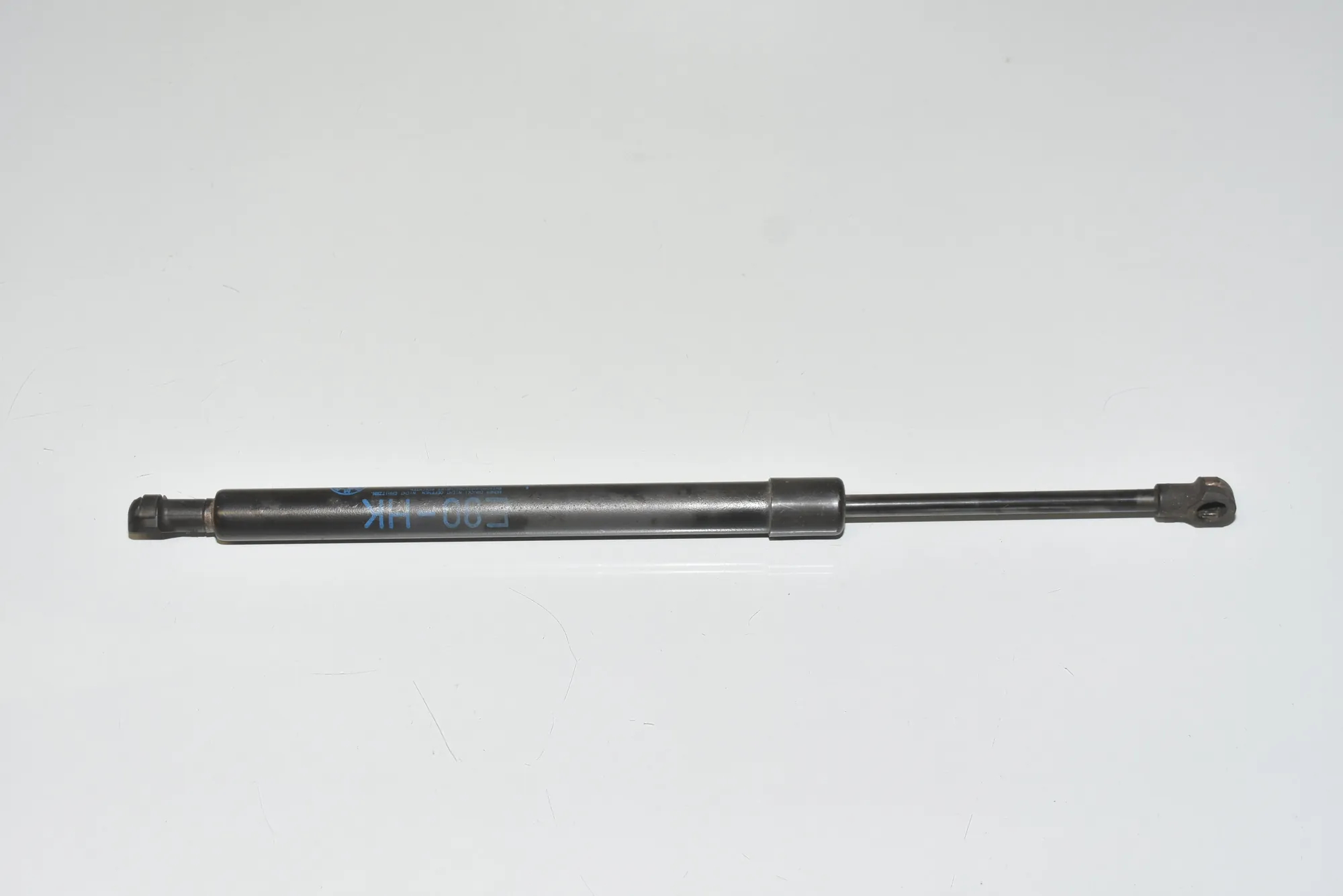 Right Side Tailgate Gas Strut – OEM 51247060623 · BMW 3 (E90) 318 d 2008