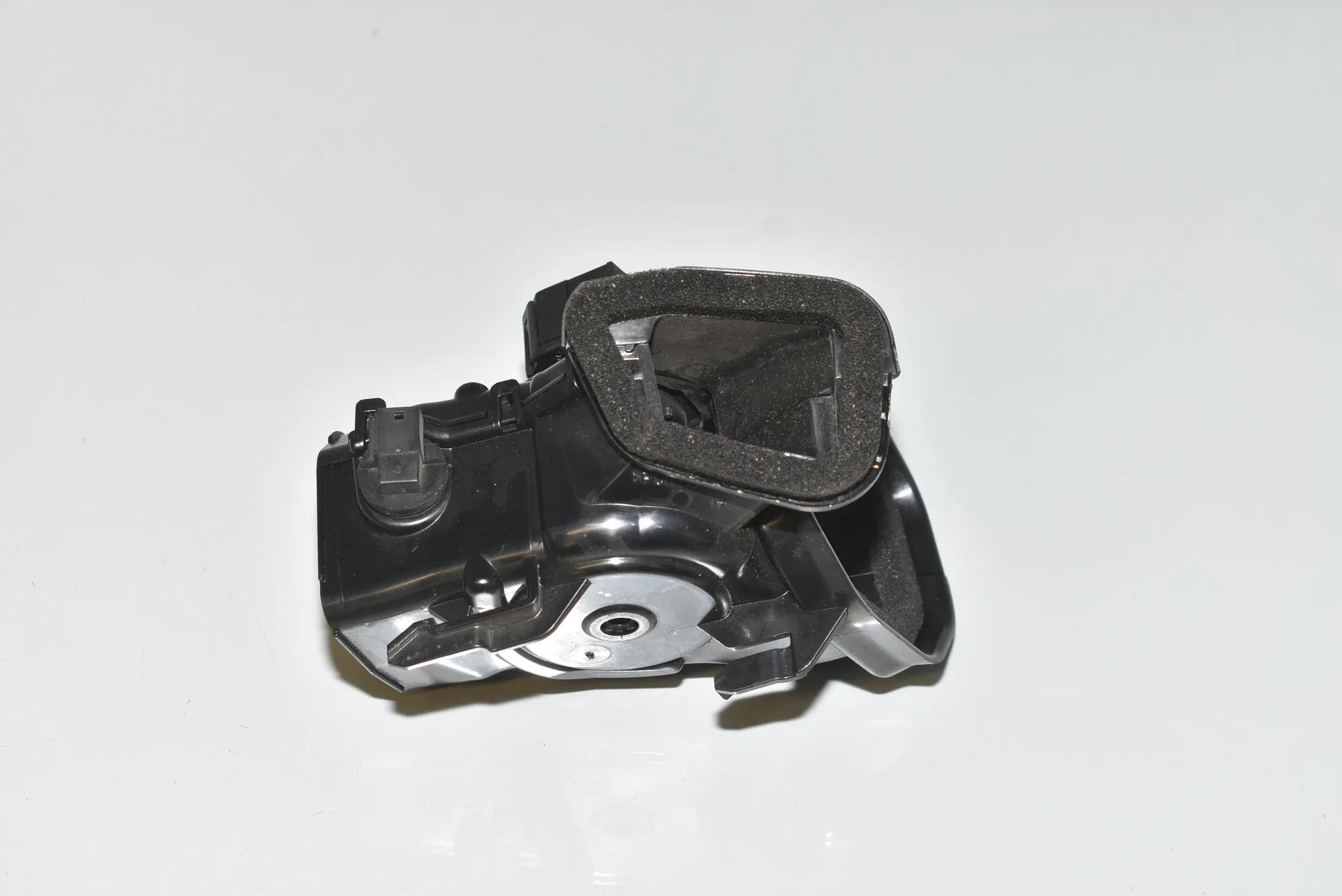 Other Interior Parts – OEM A2058300100 · MERCEDES-BENZ C T-Model (S205) (2014 - -) C 220 BlueTEC / d (205.204) 2015