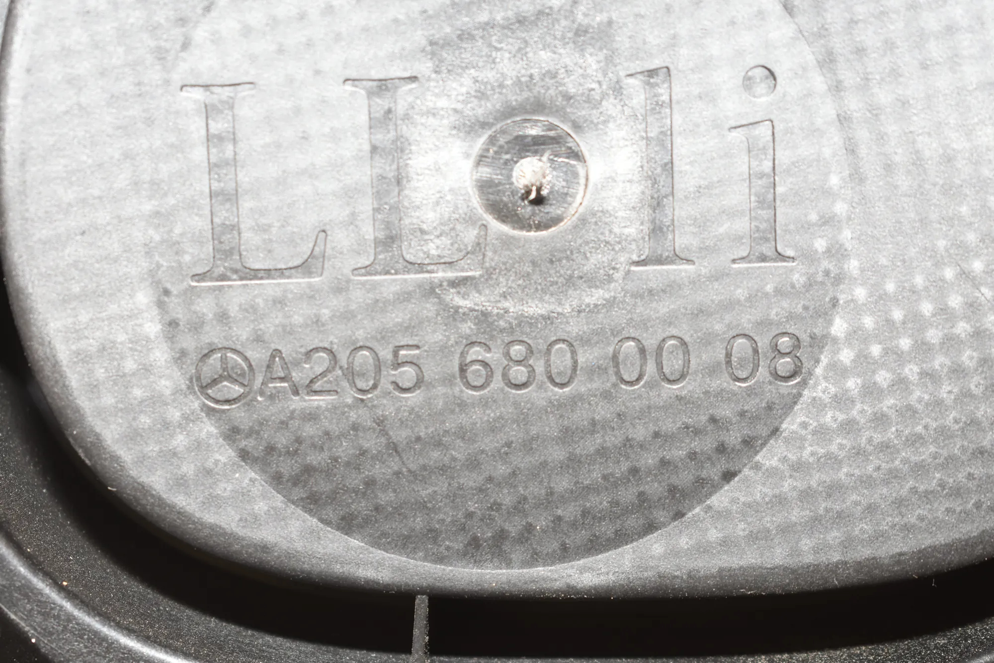 Other Interior Parts – OEM A2056800008 · MERCEDES-BENZ C T-Model (S205) (2014 - -) C 220 BlueTEC / d (205.204) 2015 – 4