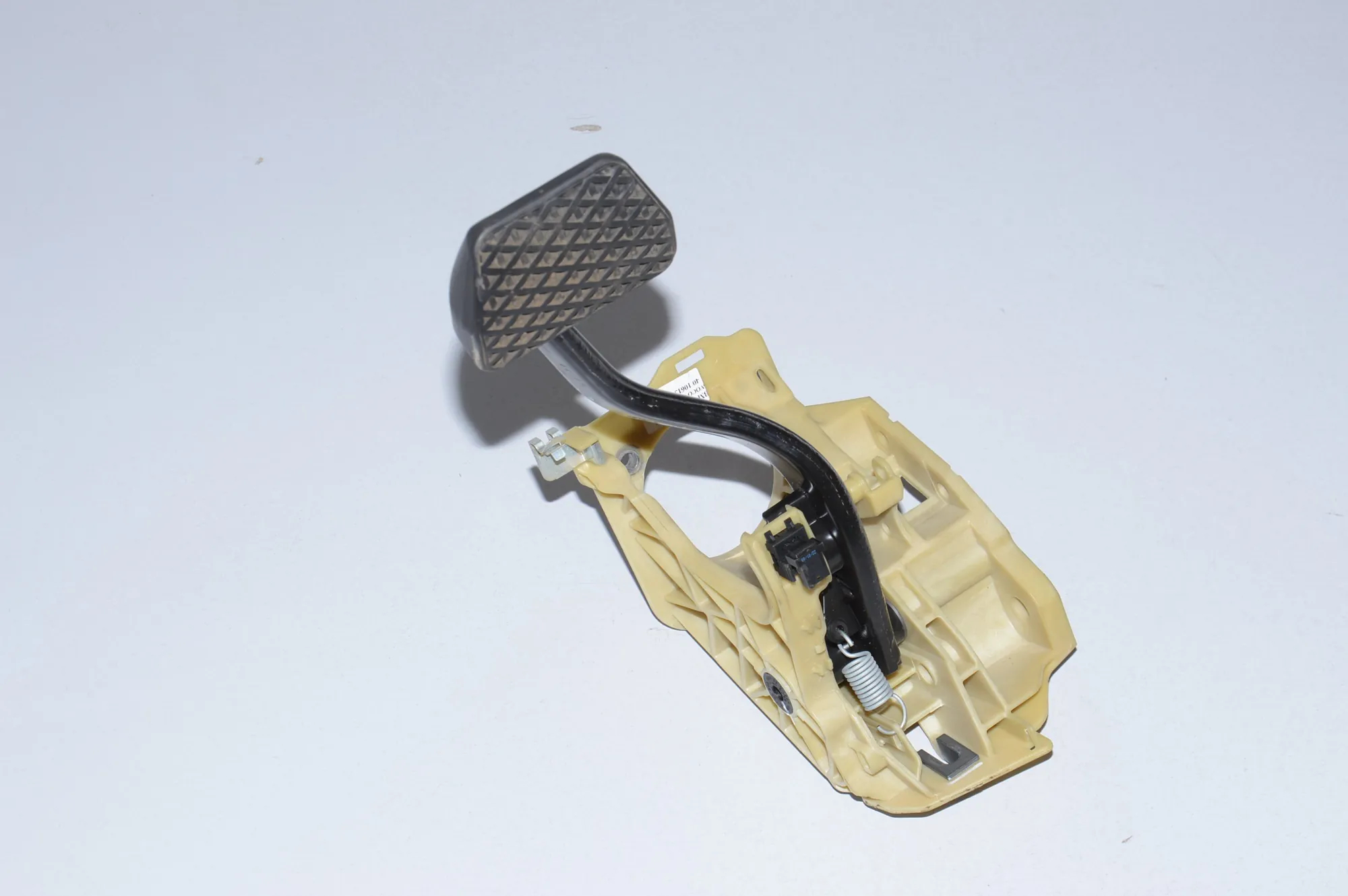 Brake Pedal – OEM 6769221 · BMW 5 Touring (E61) BMW 5 Touring (E61) 2009
