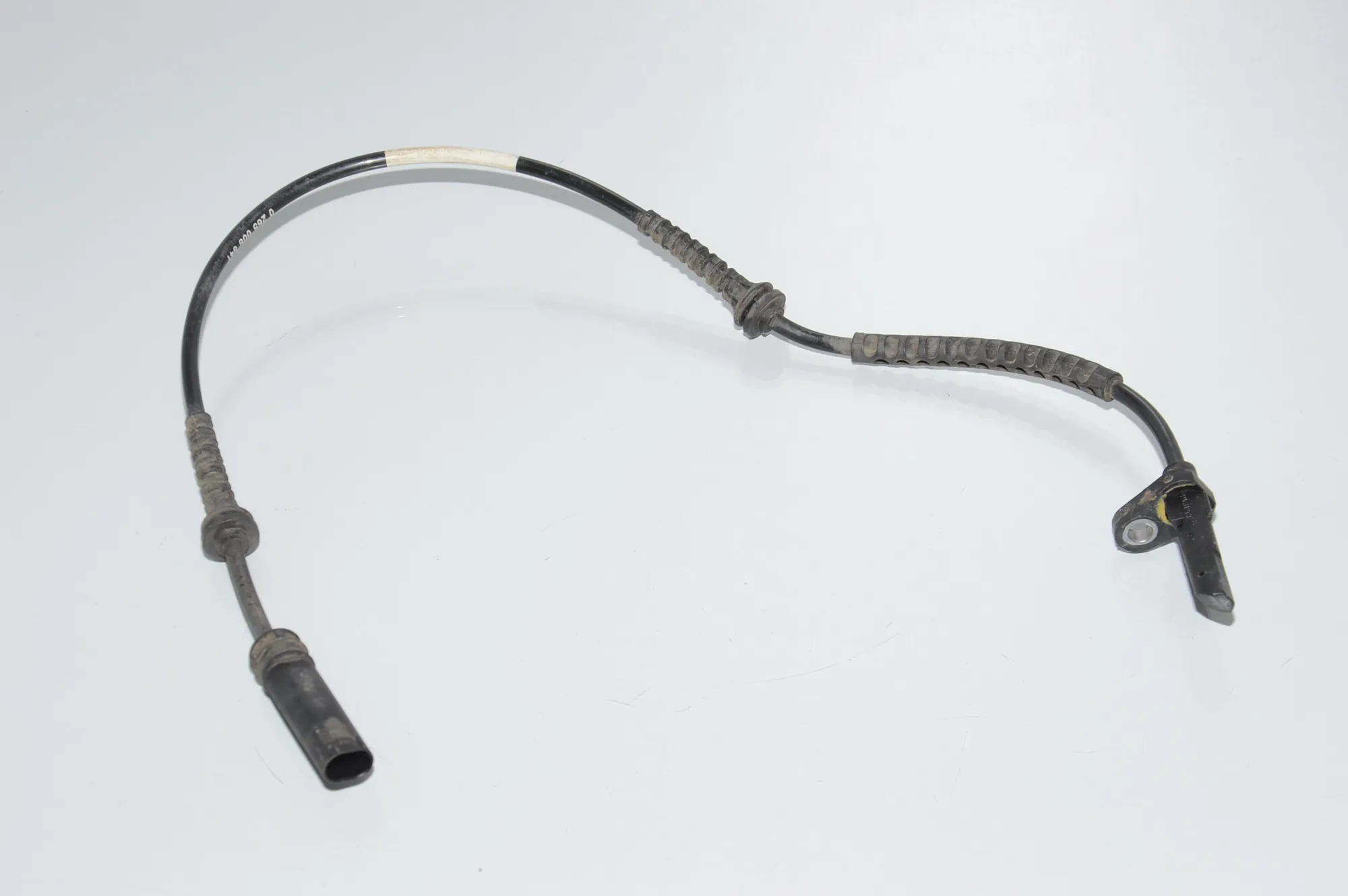 Front Left ABS Sensor – OEM 0265008841 · BMW i3 (I01) BMW i3 (I01) Electric 2013 – 4