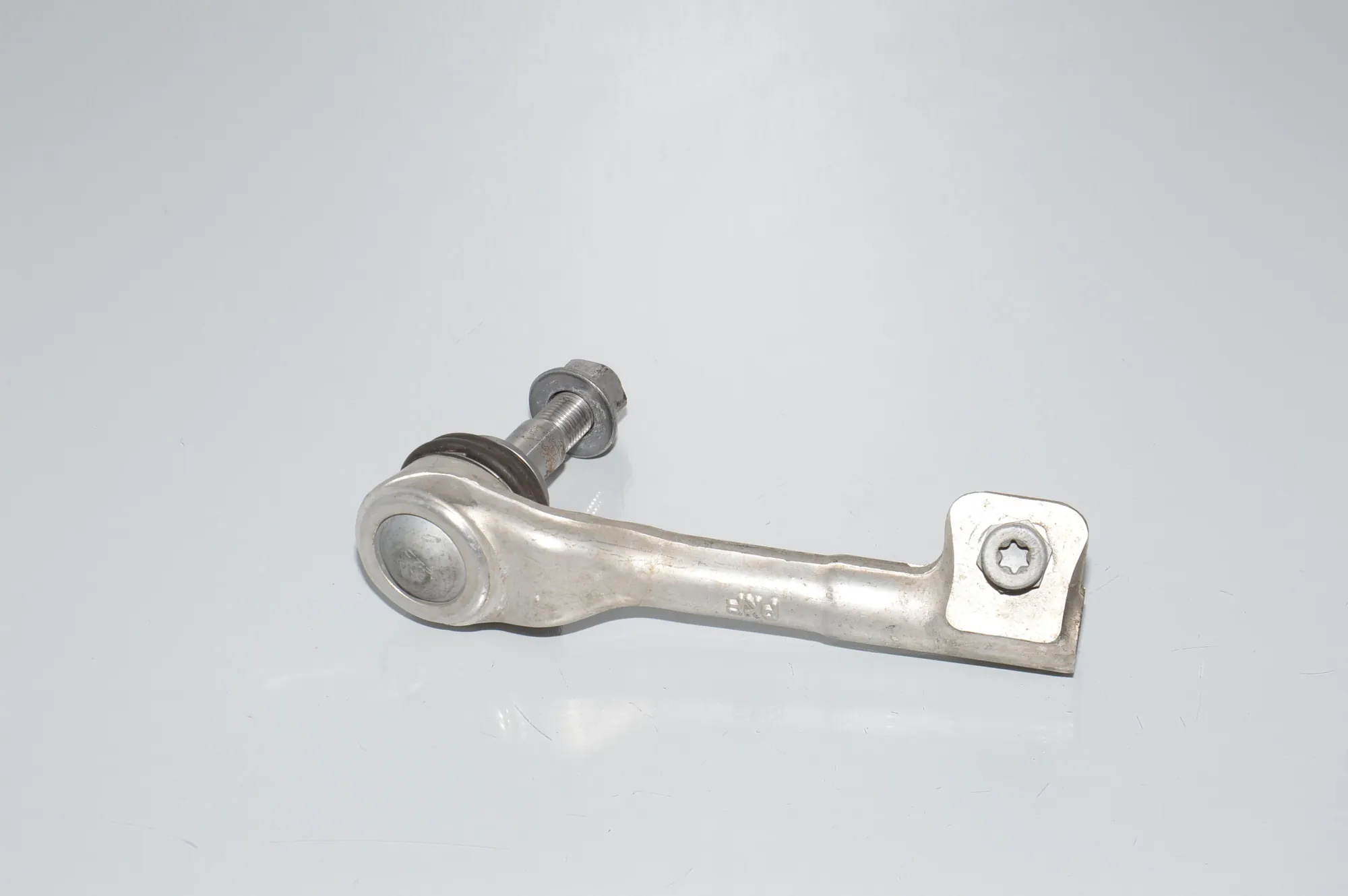 Steering Tie Rod End – OEM 32106851412 · BMW i3 (I01) BMW i3 (I01) Electric 2016
