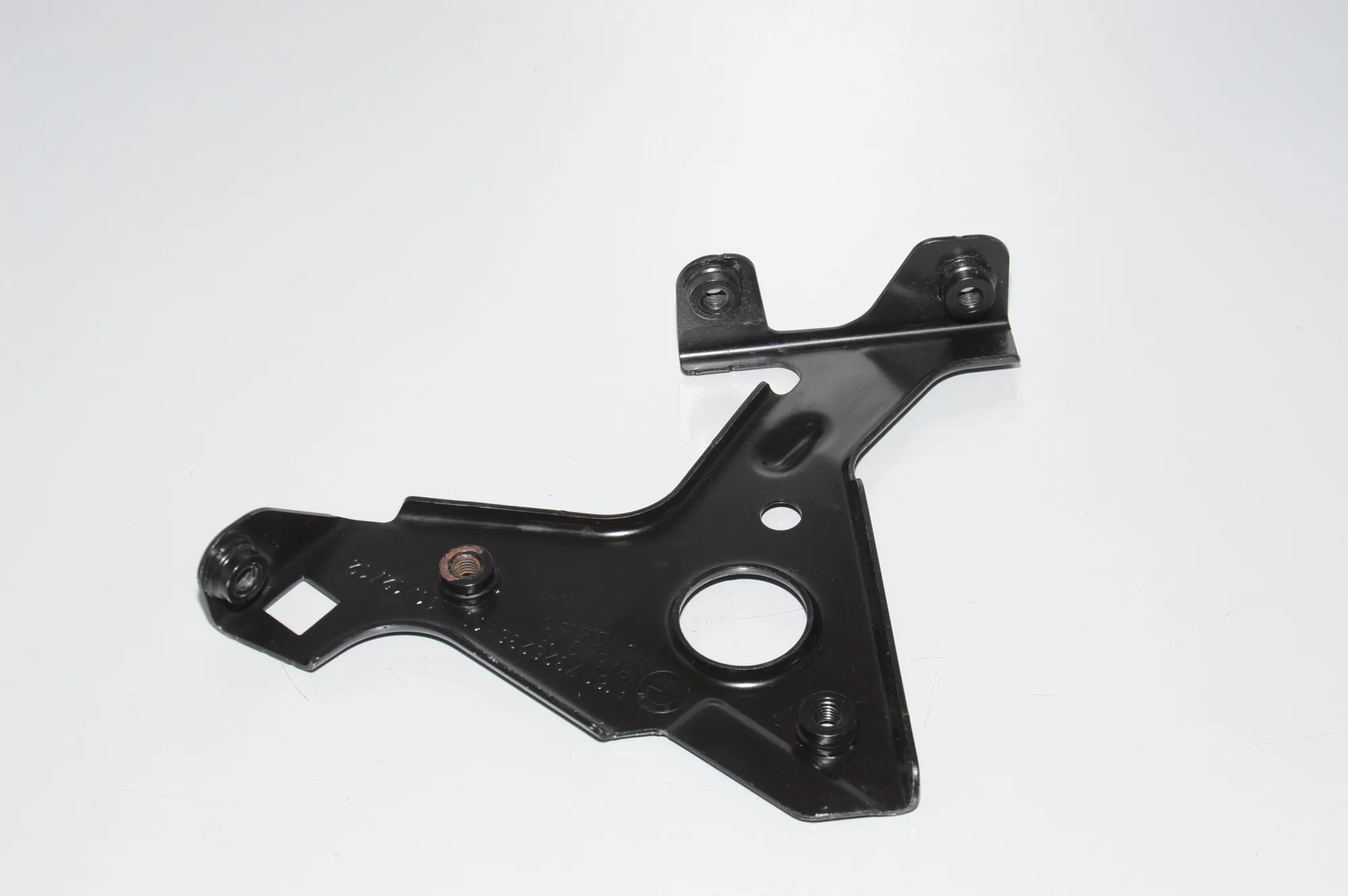 Bracket – OEM 7326236 · BMW 3 Touring (F31) 320 d 2013 – 2