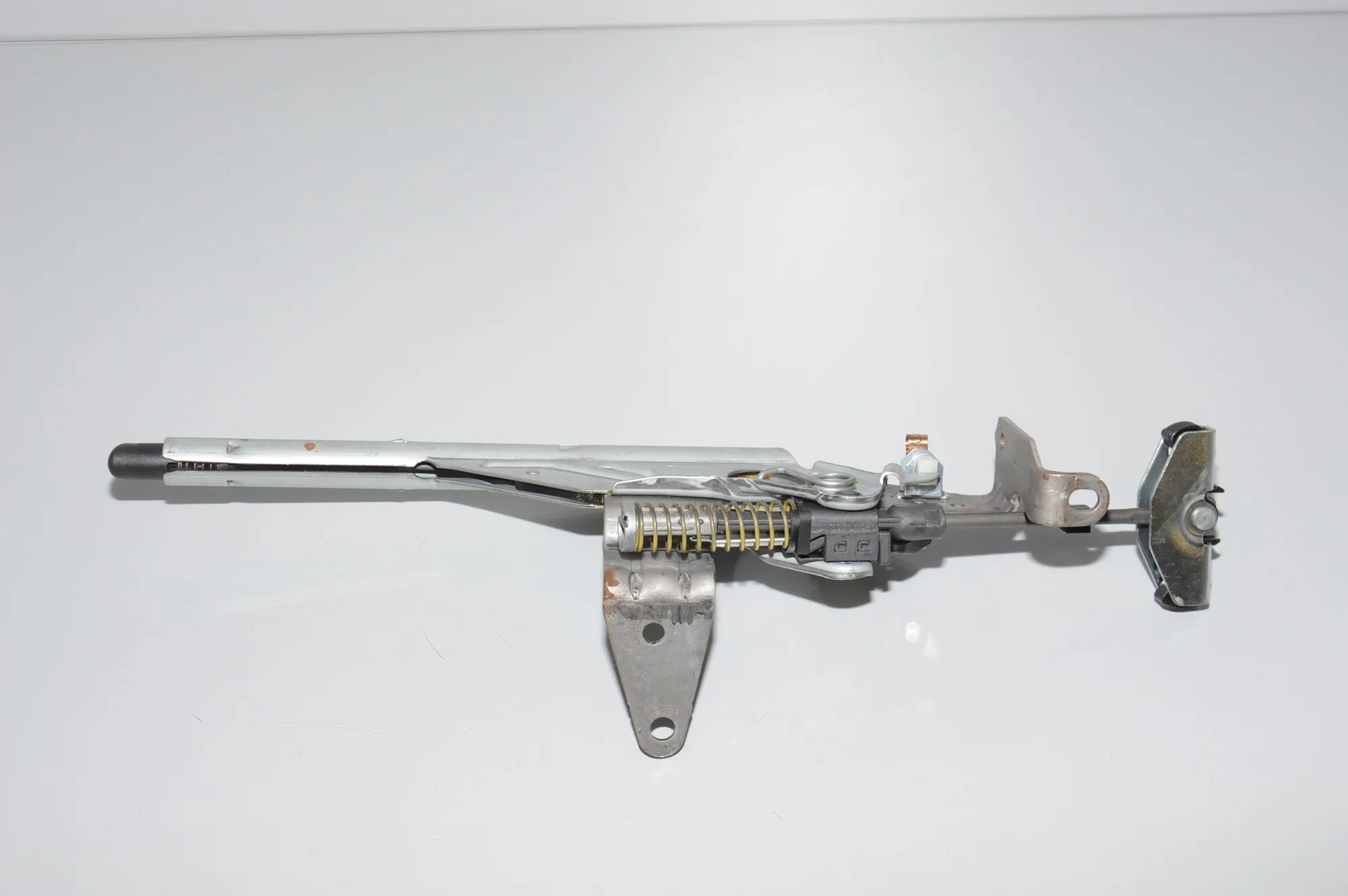 Parking Brake Mechanism – OEM 6799101 · BMW 3 Touring (F31) 320 d 2013 – 3