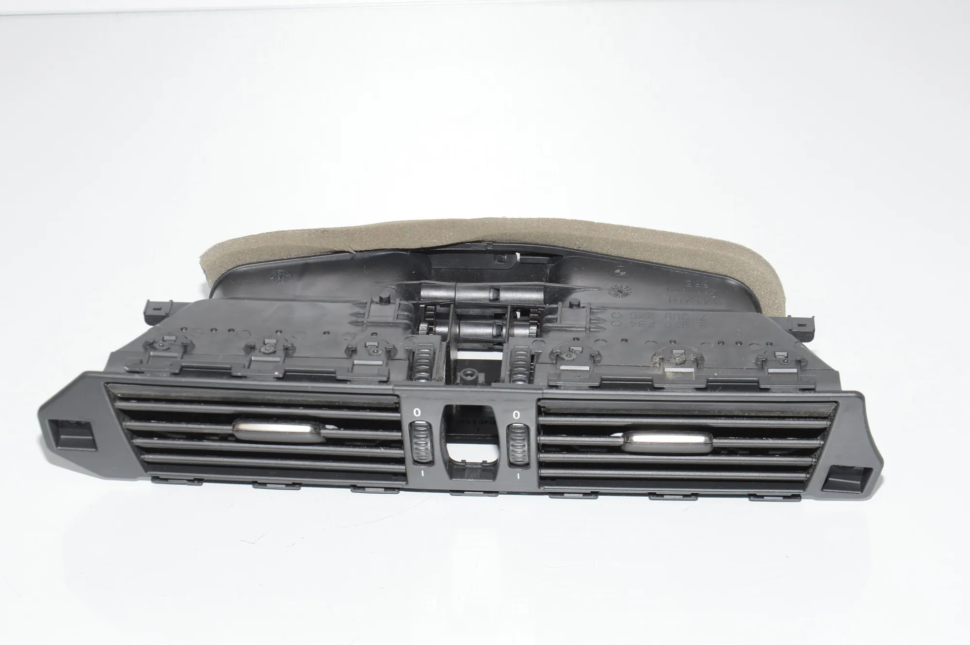 Dashboard Air Vents – OEM 64226953618 · BMW 5 (E60) 523 i 2005 – 2