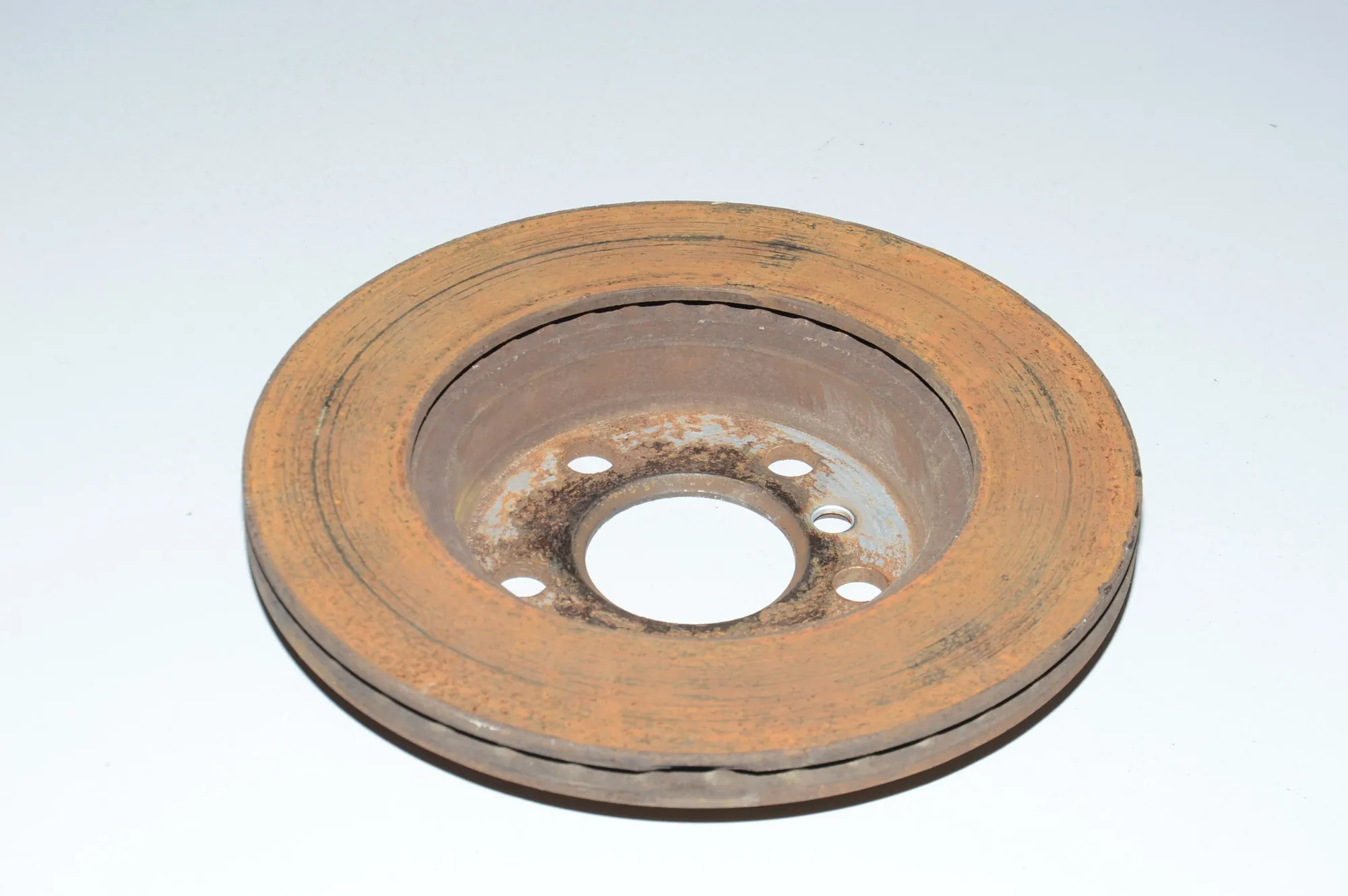 Front Left Brake Disc – OEM 6866293 · BMW i3 (I01) Hybrid 2014 – 3