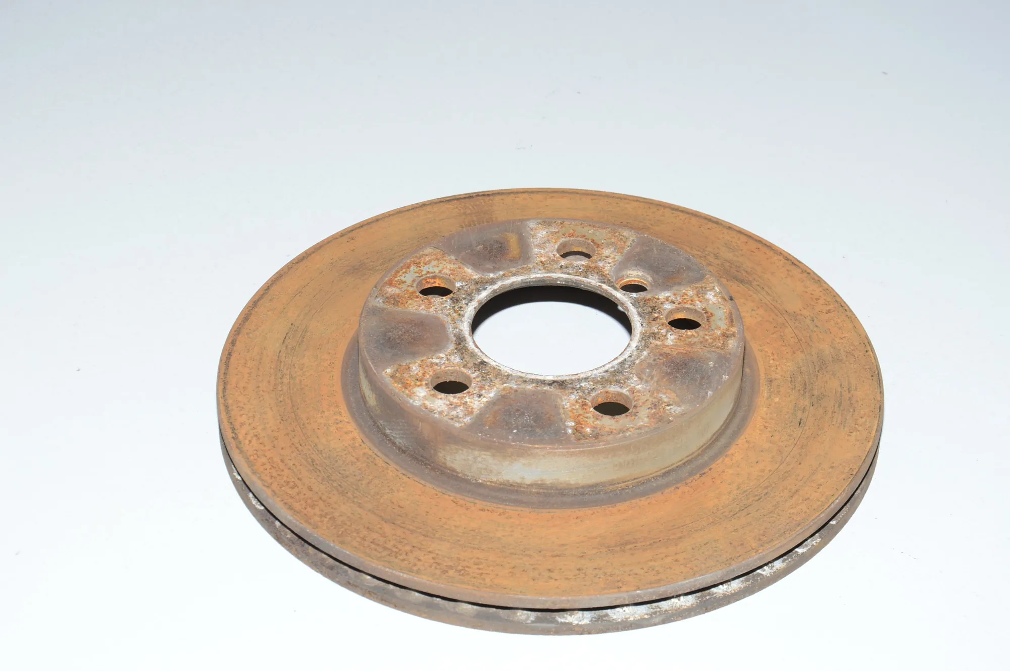 Front Left Brake Disc – OEM 6866293 · BMW i3 (I01) Hybrid 2014 – 2