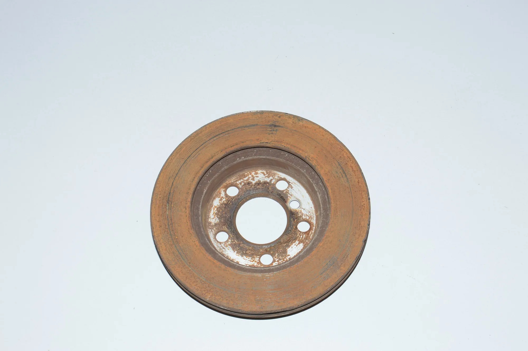 Front Left Brake Disc – OEM 6866293 · BMW i3 (I01) Hybrid 2014 – 4