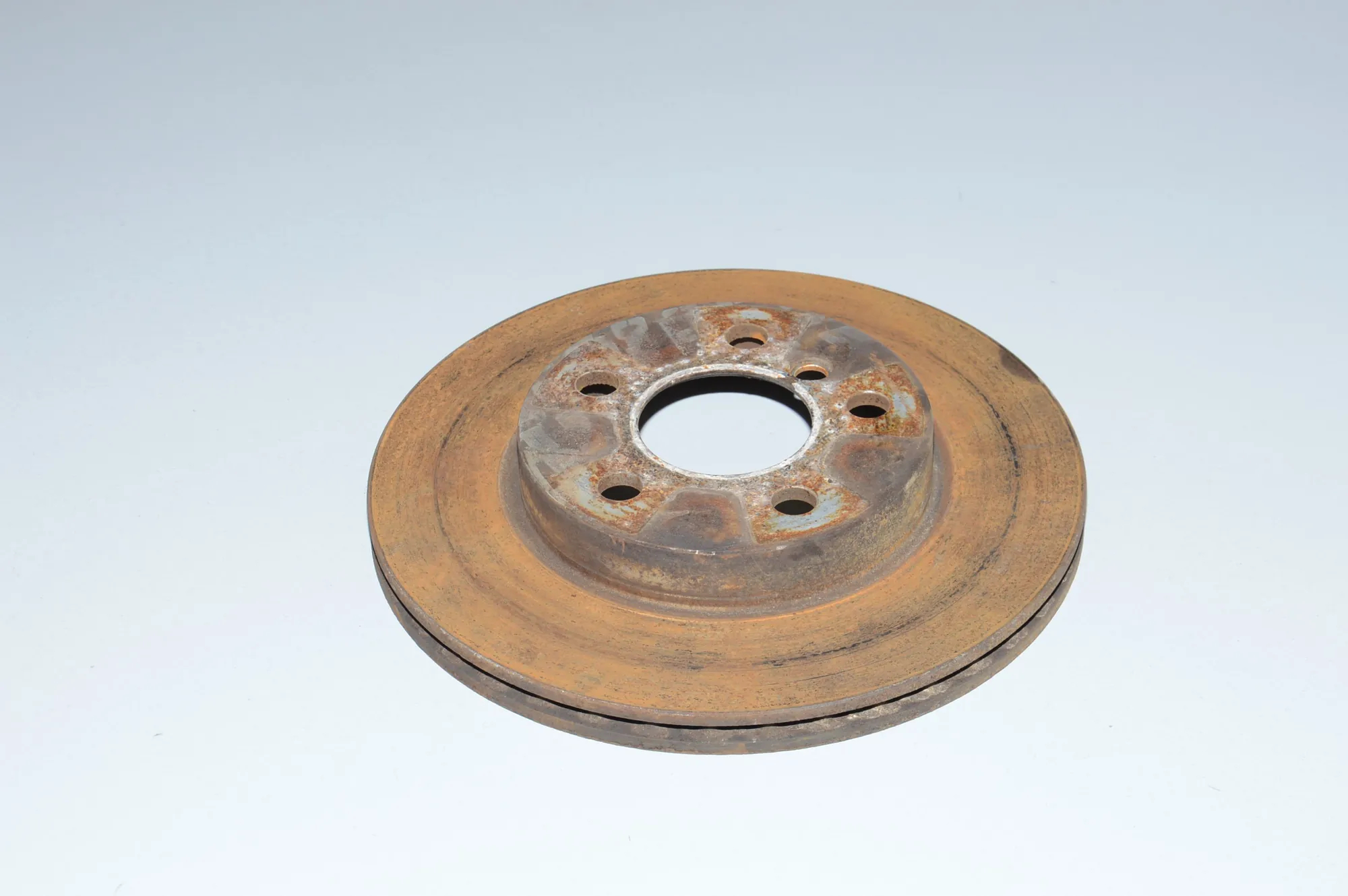 Front Right Brake Disc – OEM 6866293 · BMW i3 (I01) Hybrid 2014 – 2