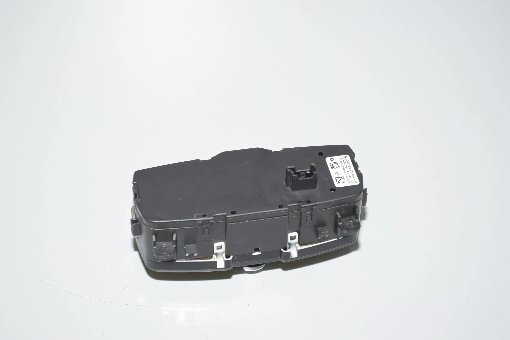 Headlight Switch Control Unit · BMW i3 (I01) Hybrid 2014 – 4