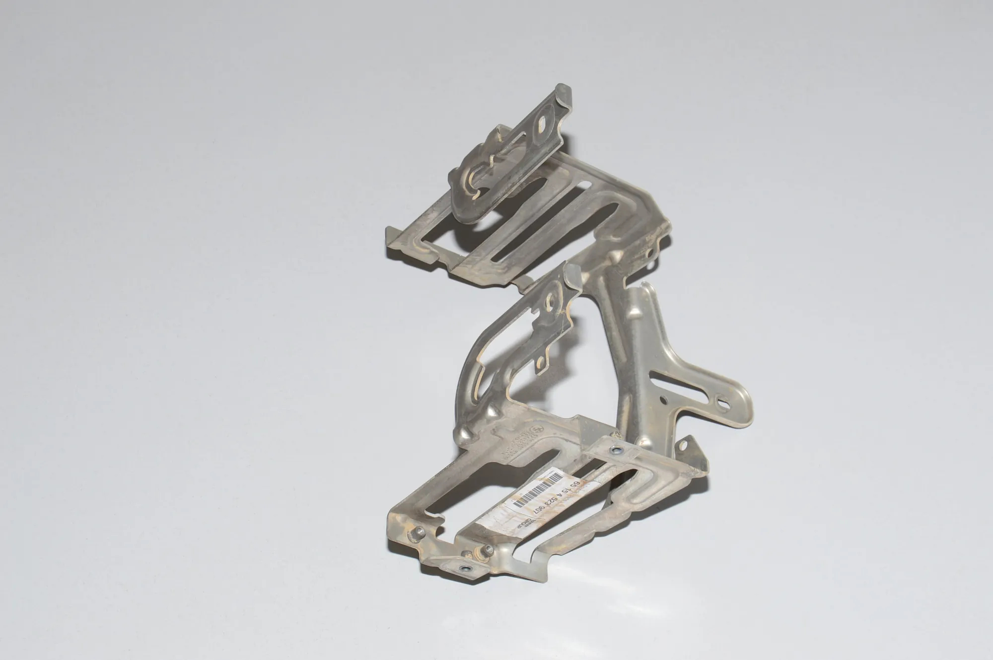 Bracket – OEM 4523907 · BMW i3 (I01) Hybrid 2014 – 5