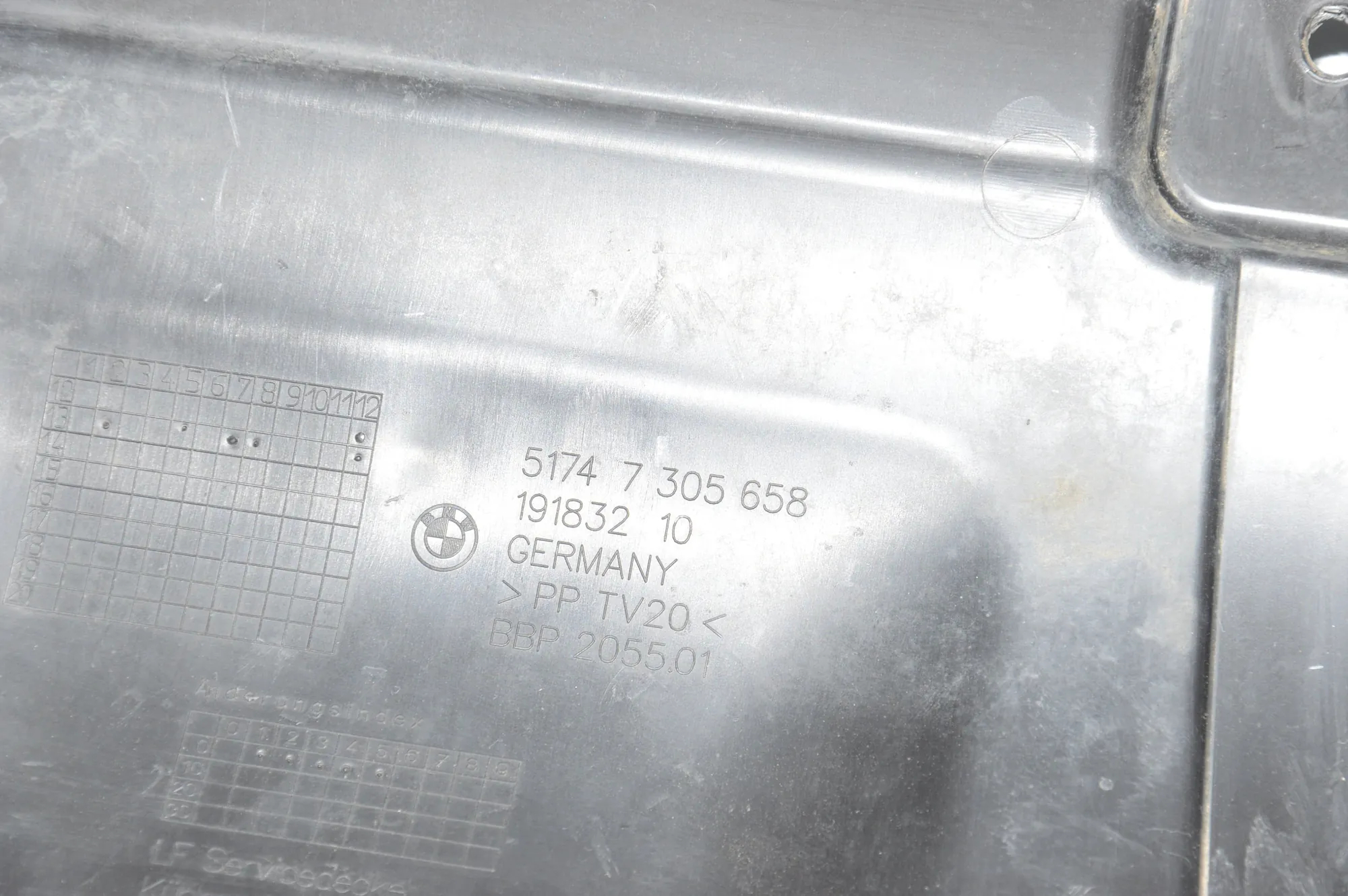 Other Body Parts – OEM 7305658 · BMW i3 (I01) Hybrid 2014 – 5