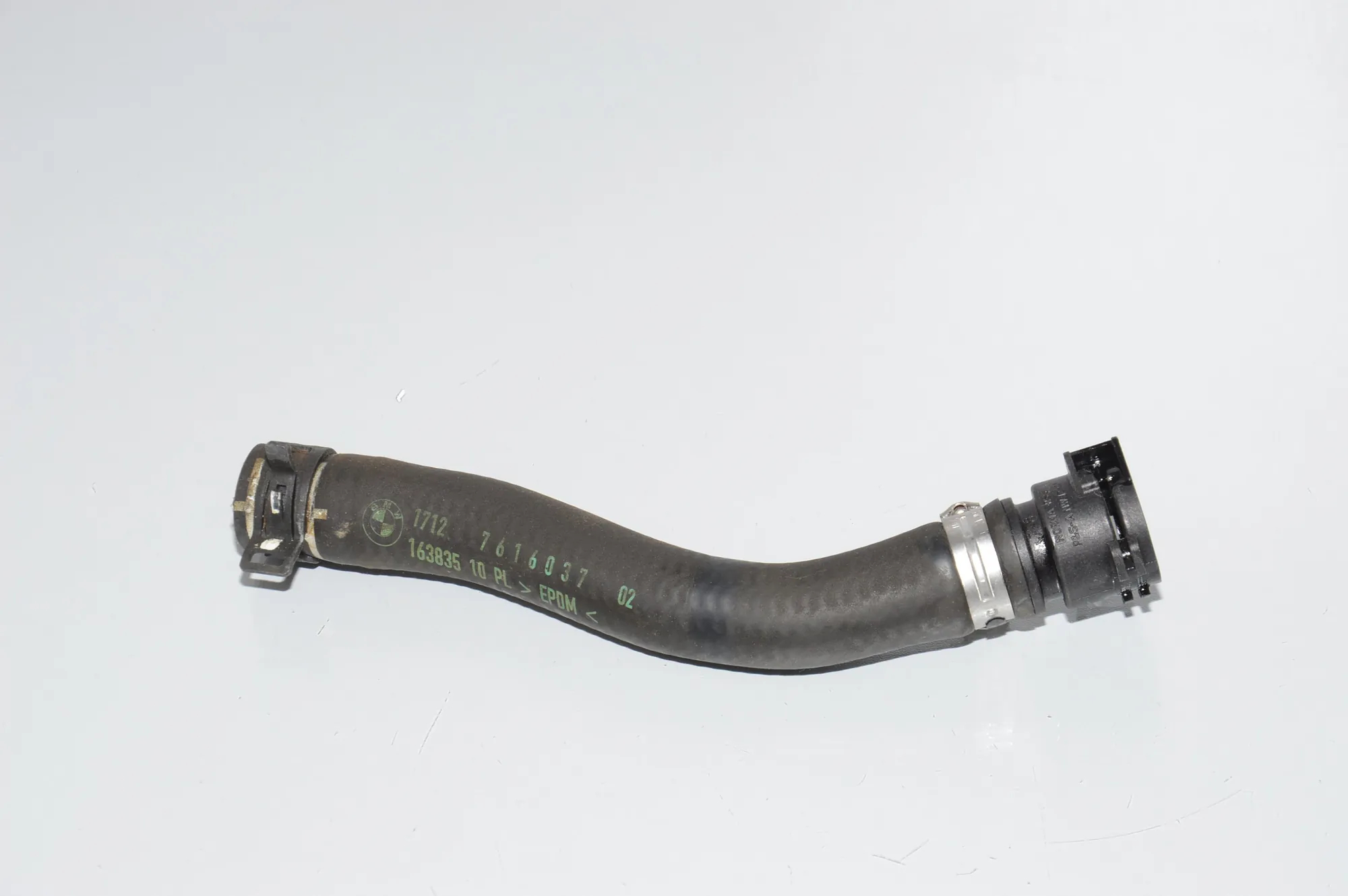 Coolant Hose Pipe – OEM 7616037 · BMW i3 (I01) Hybrid 2014 – 4