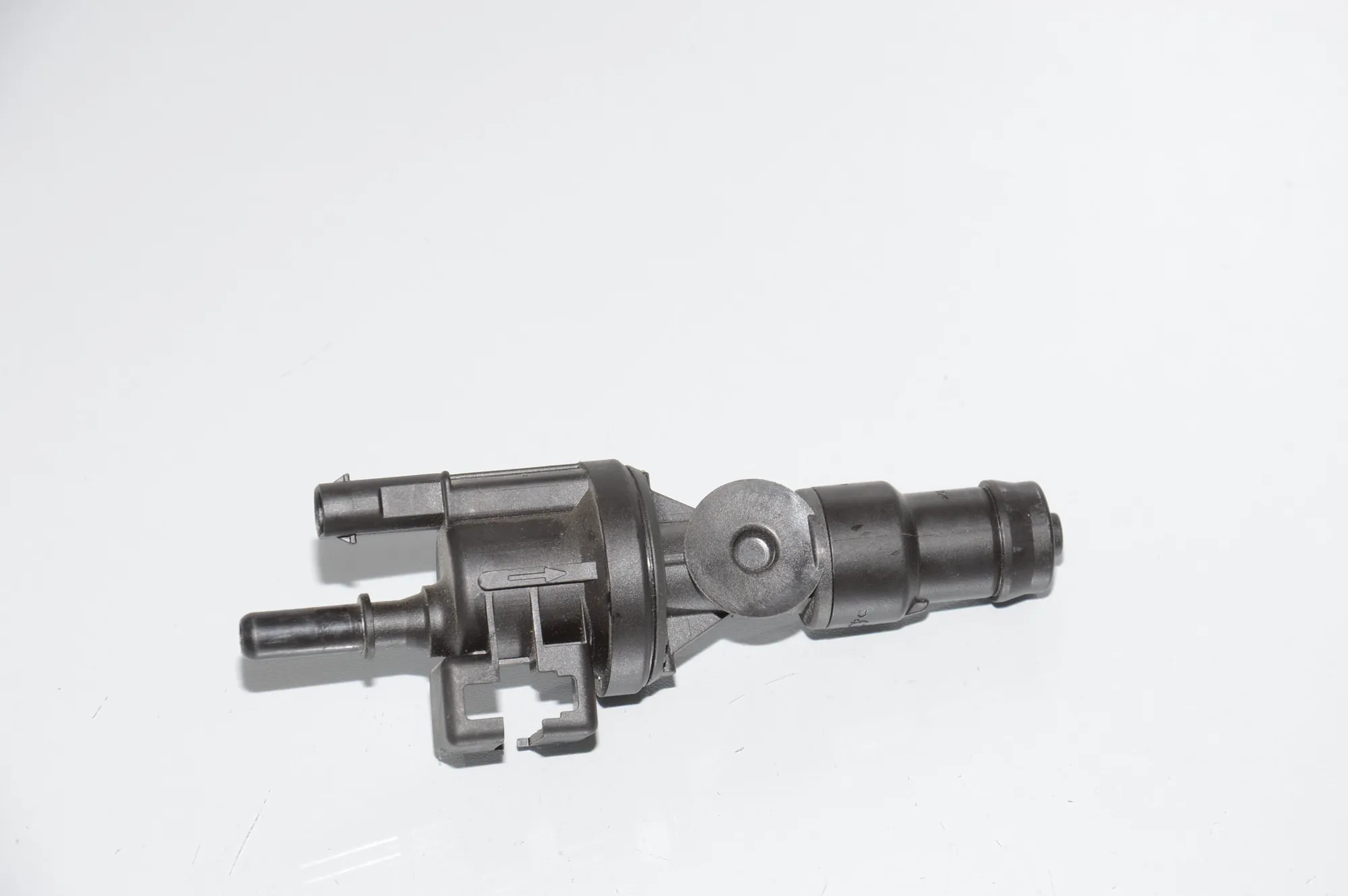 Vacuum Valve – OEM 0280142529 · BMW i3 (I01) Hybrid 2014 – 4