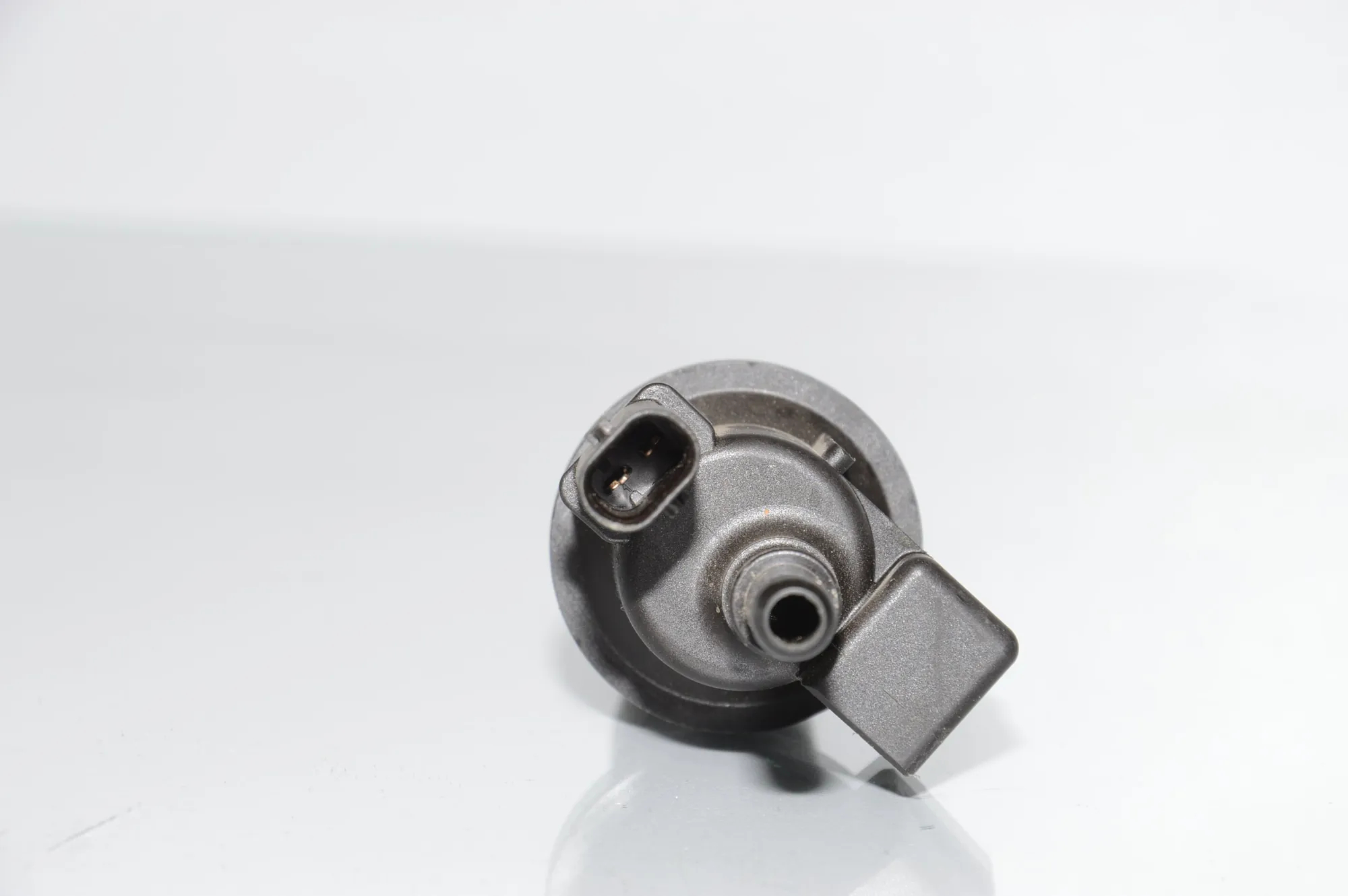 Vacuum Valve – OEM 0280142529 · BMW i3 (I01) Hybrid 2014 – 2